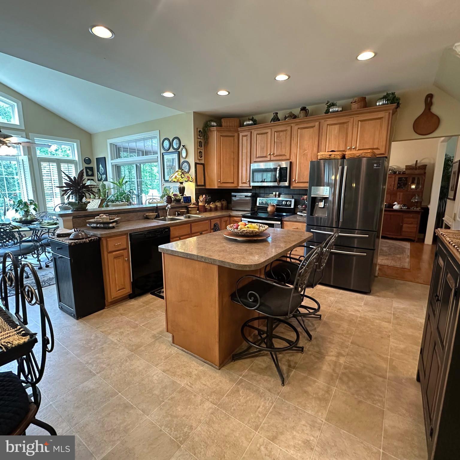 FALLING SPRING ESTATES - Residential