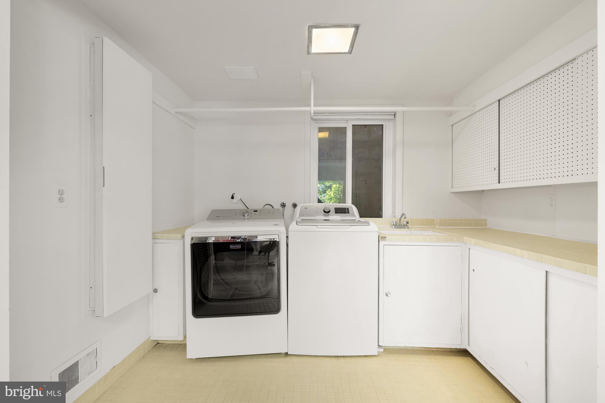 ROCK CREEK HILLS - Residential