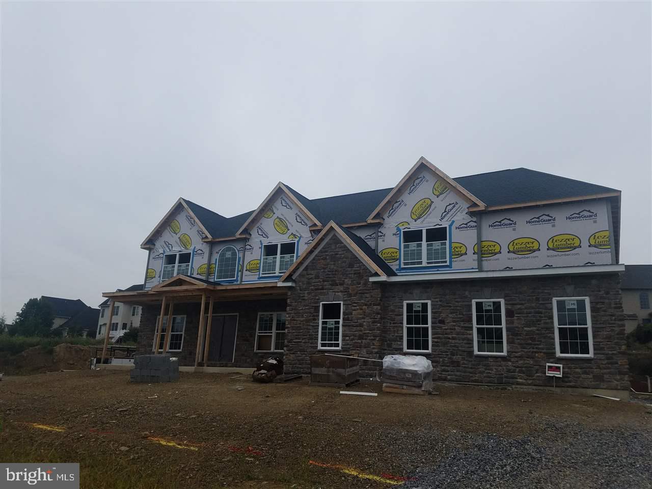 HAMPDEN SUMMIT - Residential