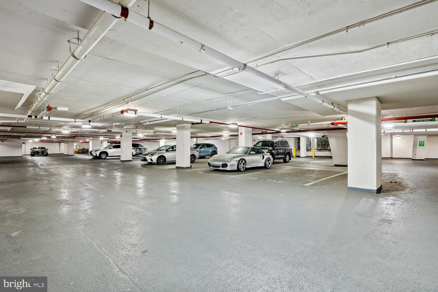 ONE PARK CREST - Residential