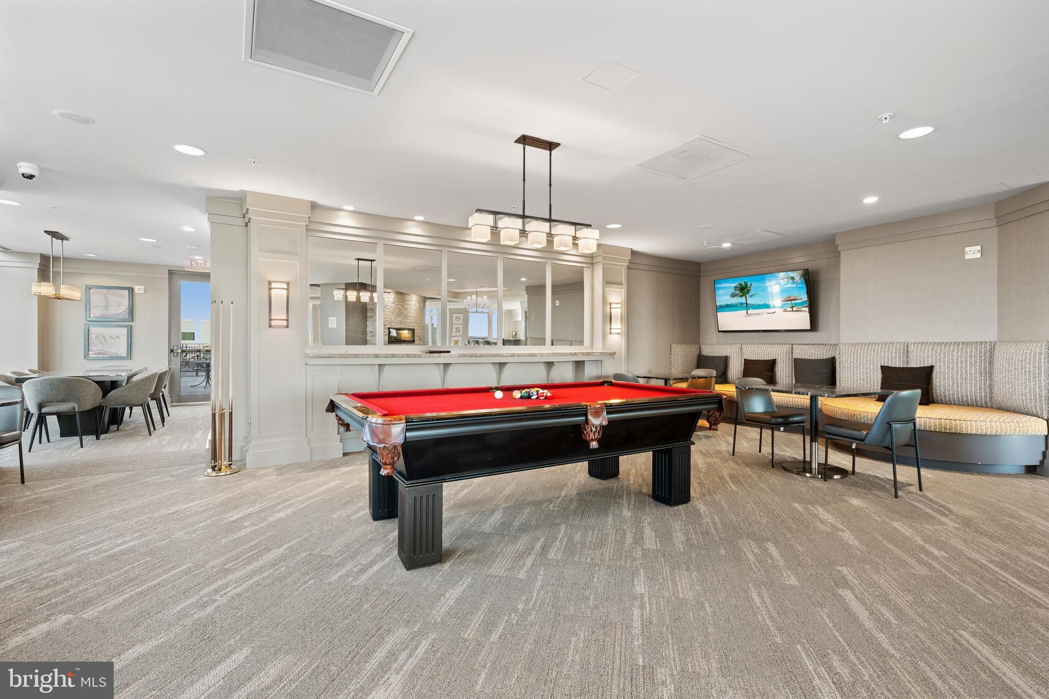 ONE PARK CREST - Residential