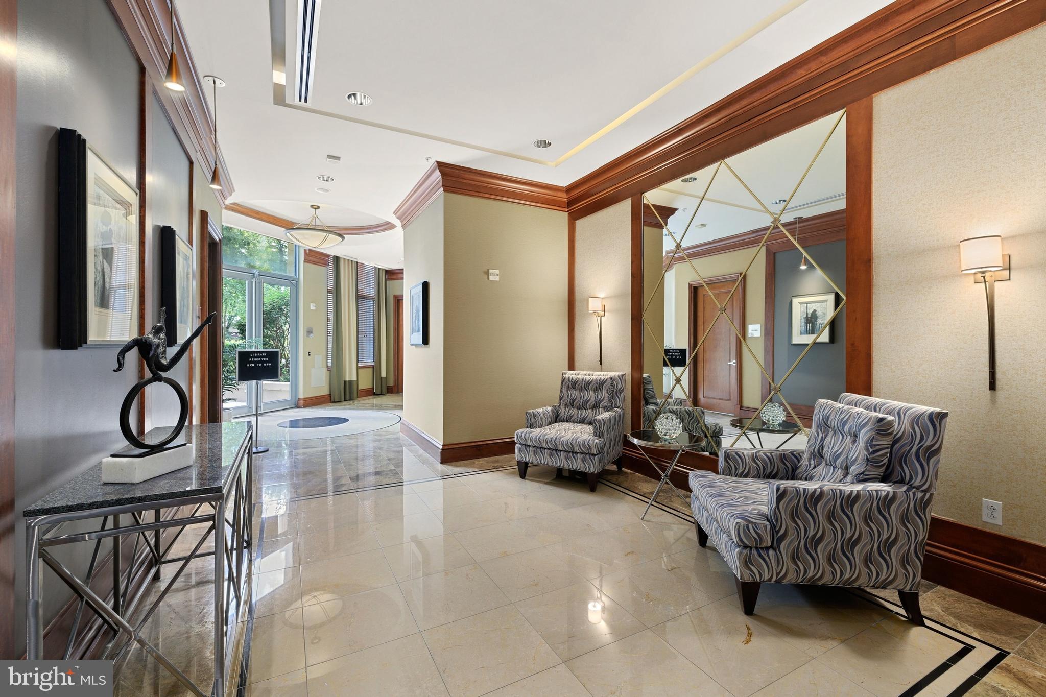 ONE PARK CREST - Residential