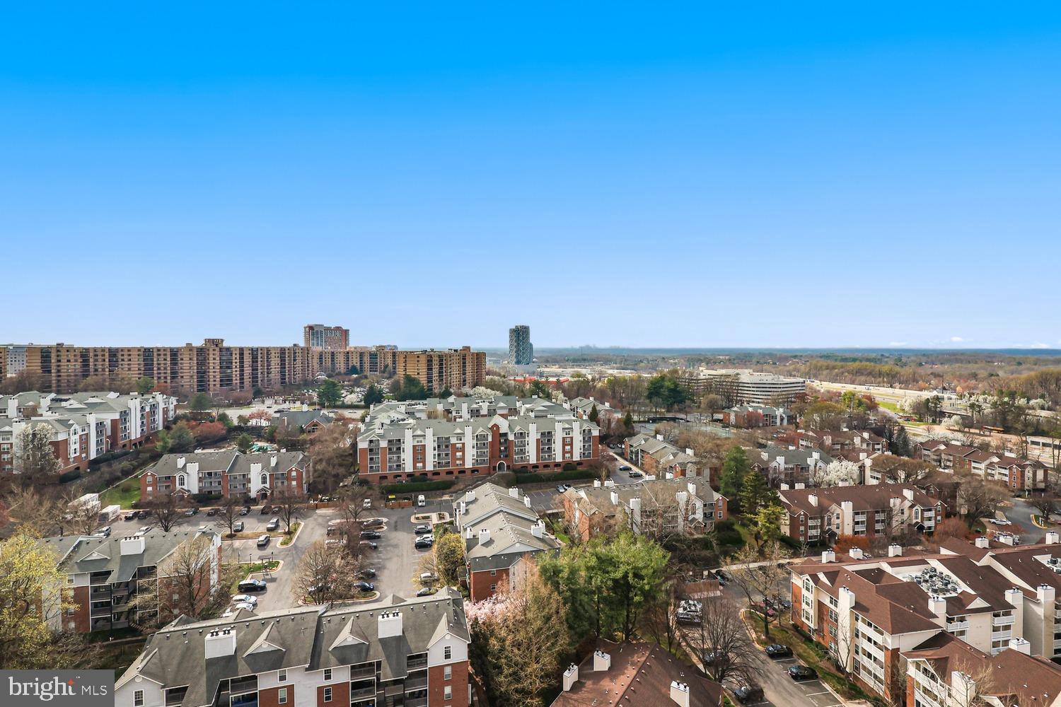 ONE PARK CREST - Residential