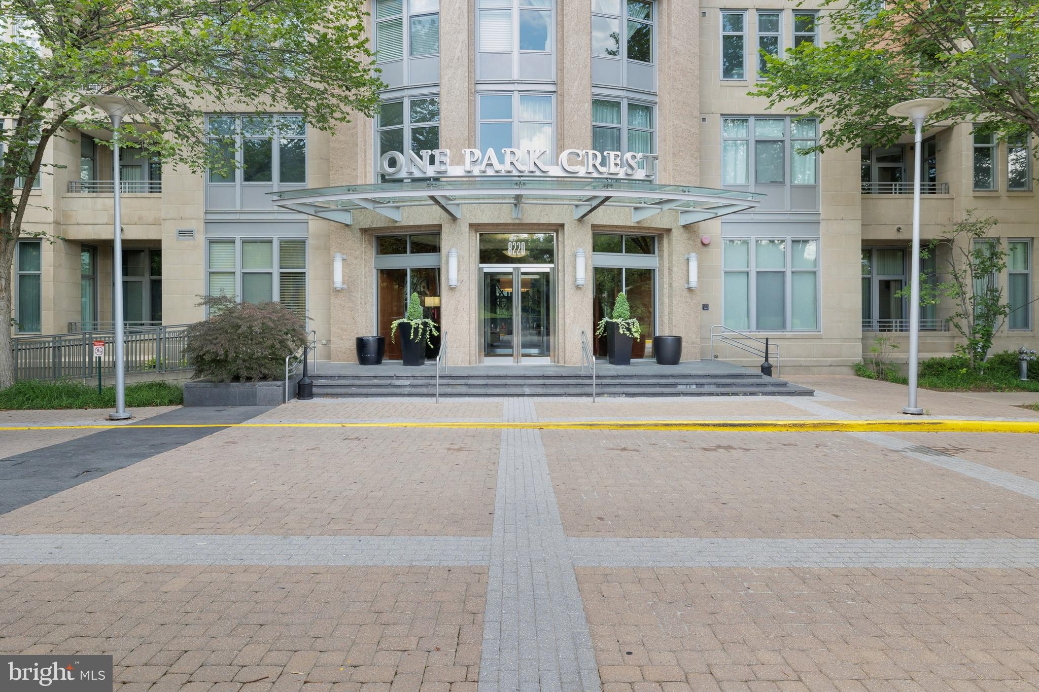 ONE PARK CREST - Residential