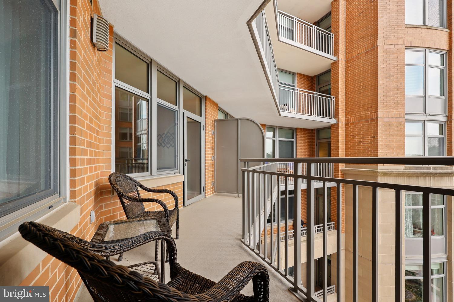 ONE PARK CREST - Residential