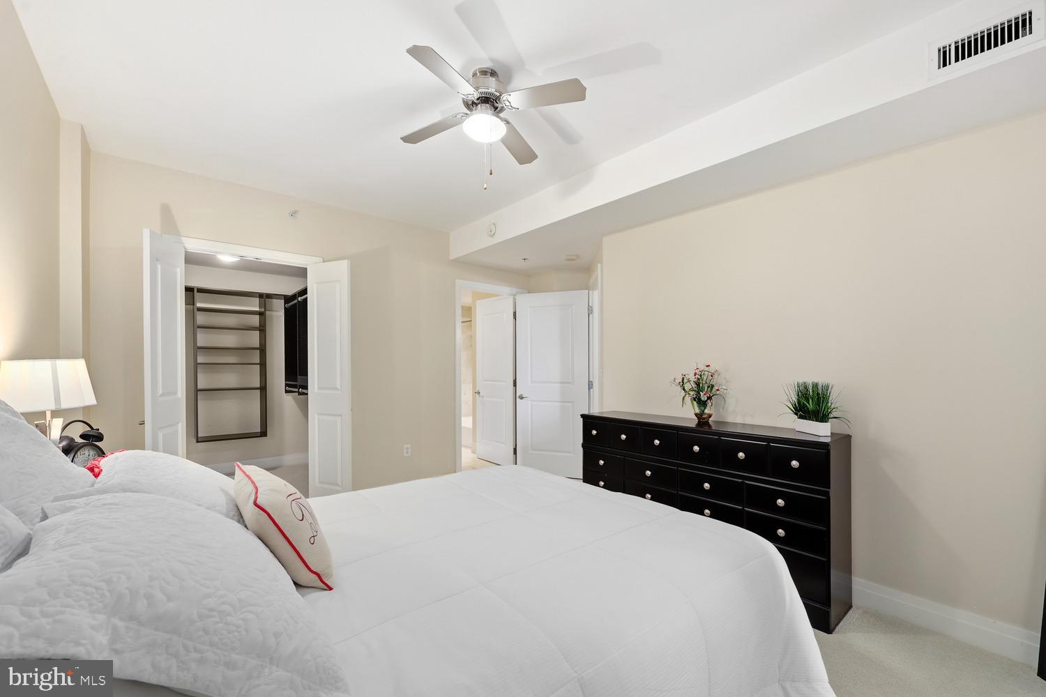 ONE PARK CREST - Residential