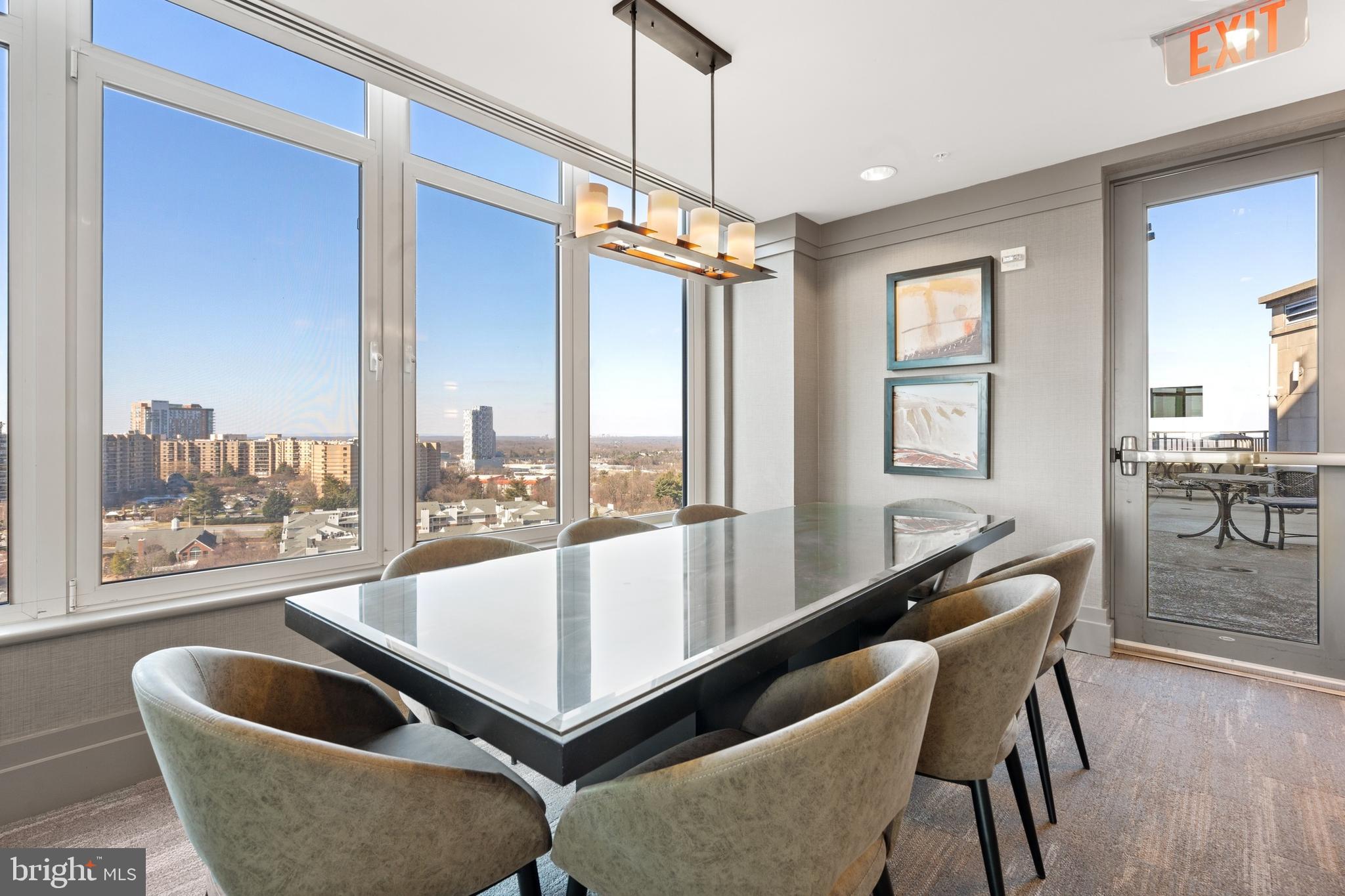 ONE PARK CREST - Residential