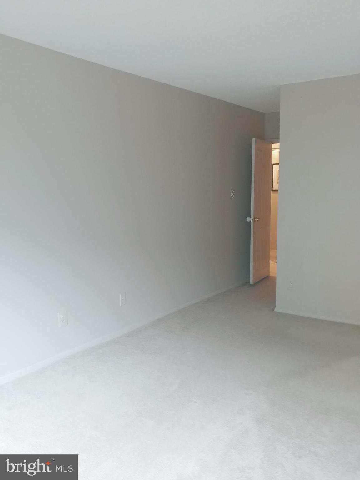 PROMENADE TOWERS - Residential Lease