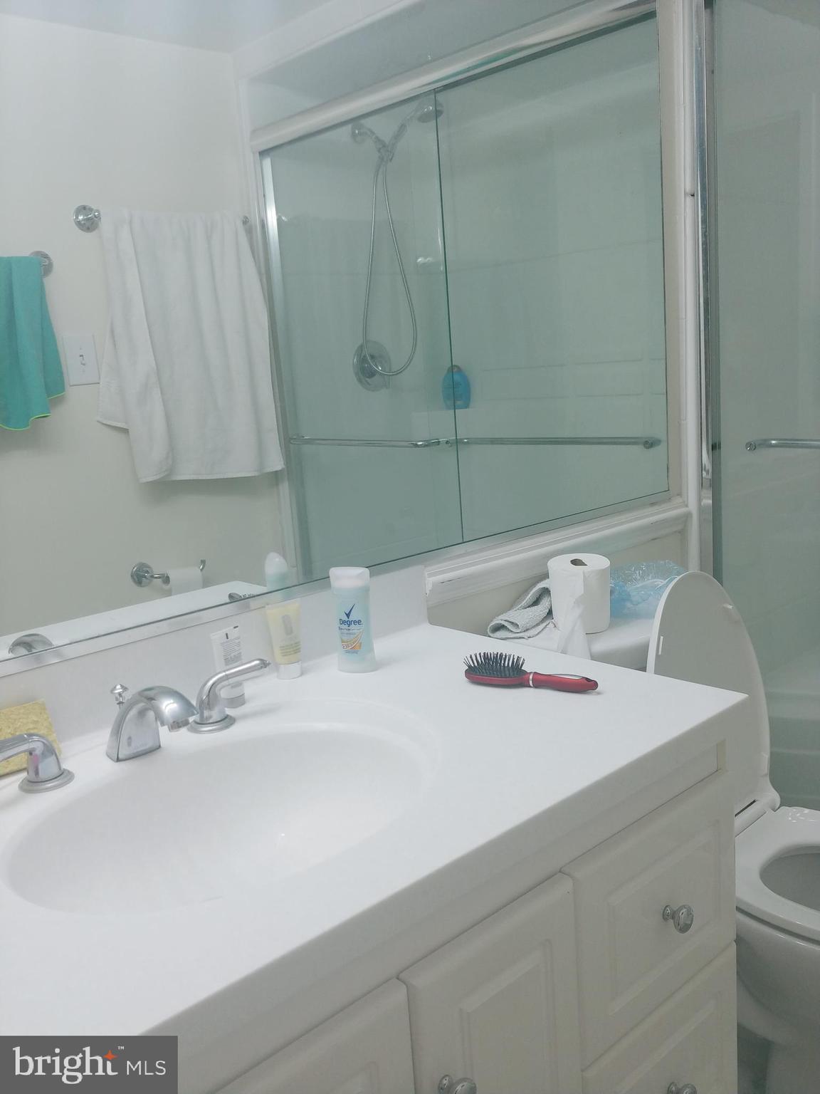 PROMENADE TOWERS - Residential Lease