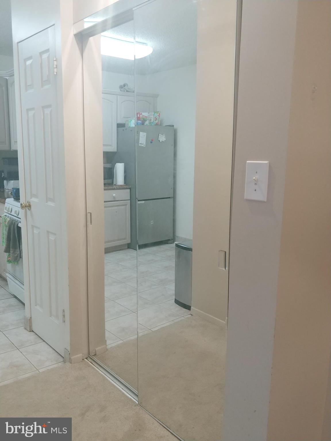 PROMENADE TOWERS - Residential Lease