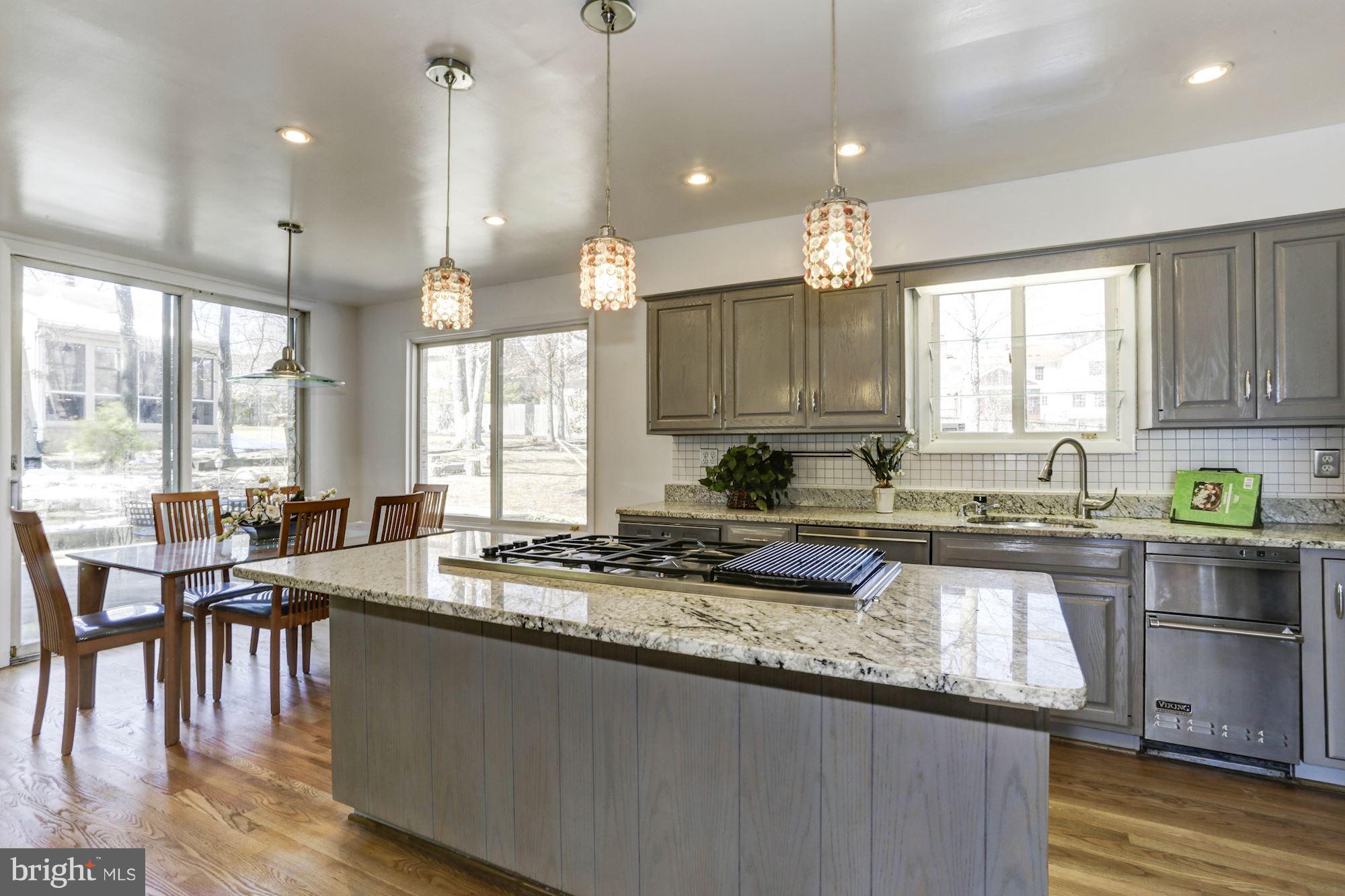 POTOMAC VILLAGE - Residential