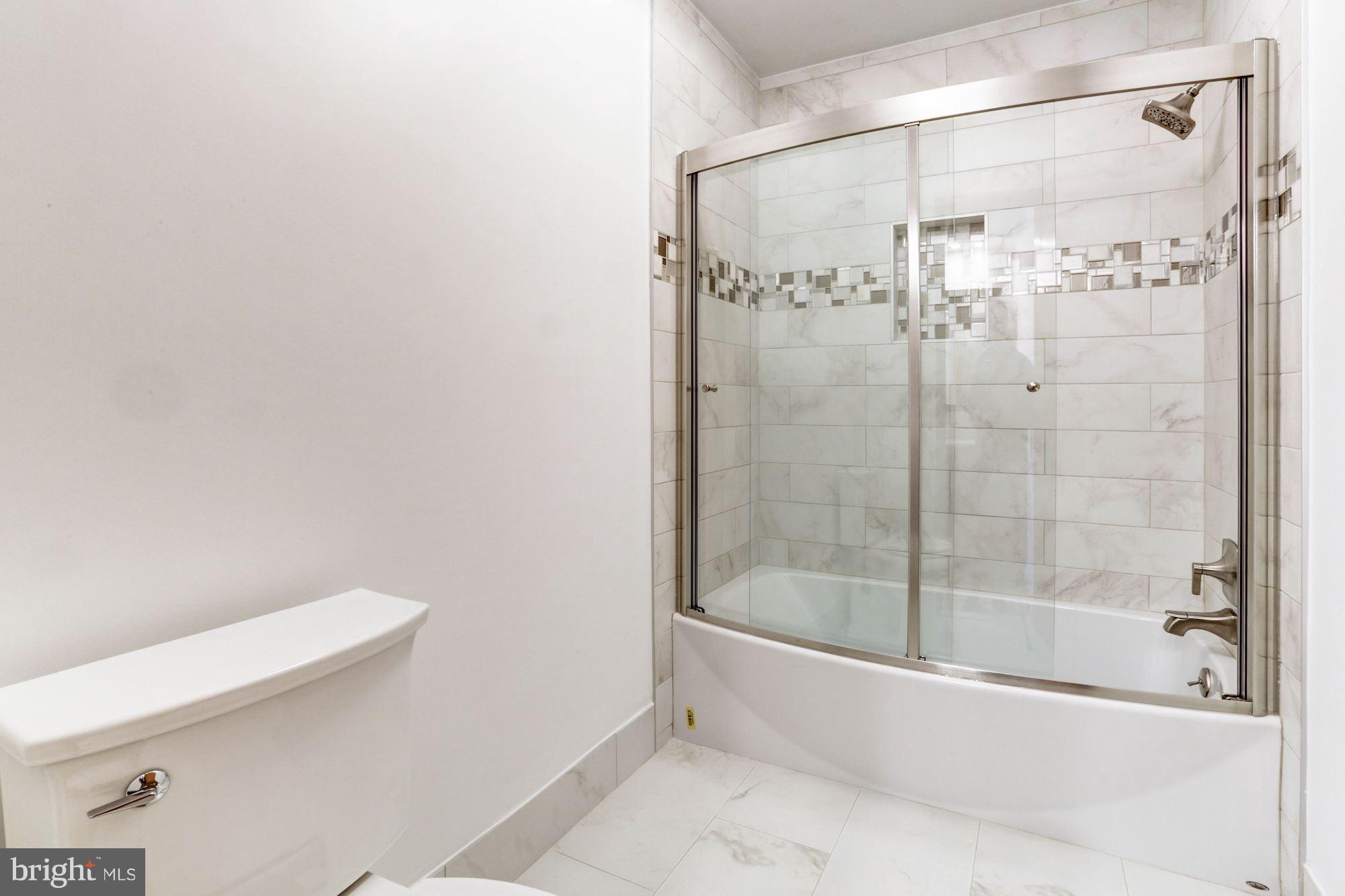 POTOMAC VILLAGE - Residential