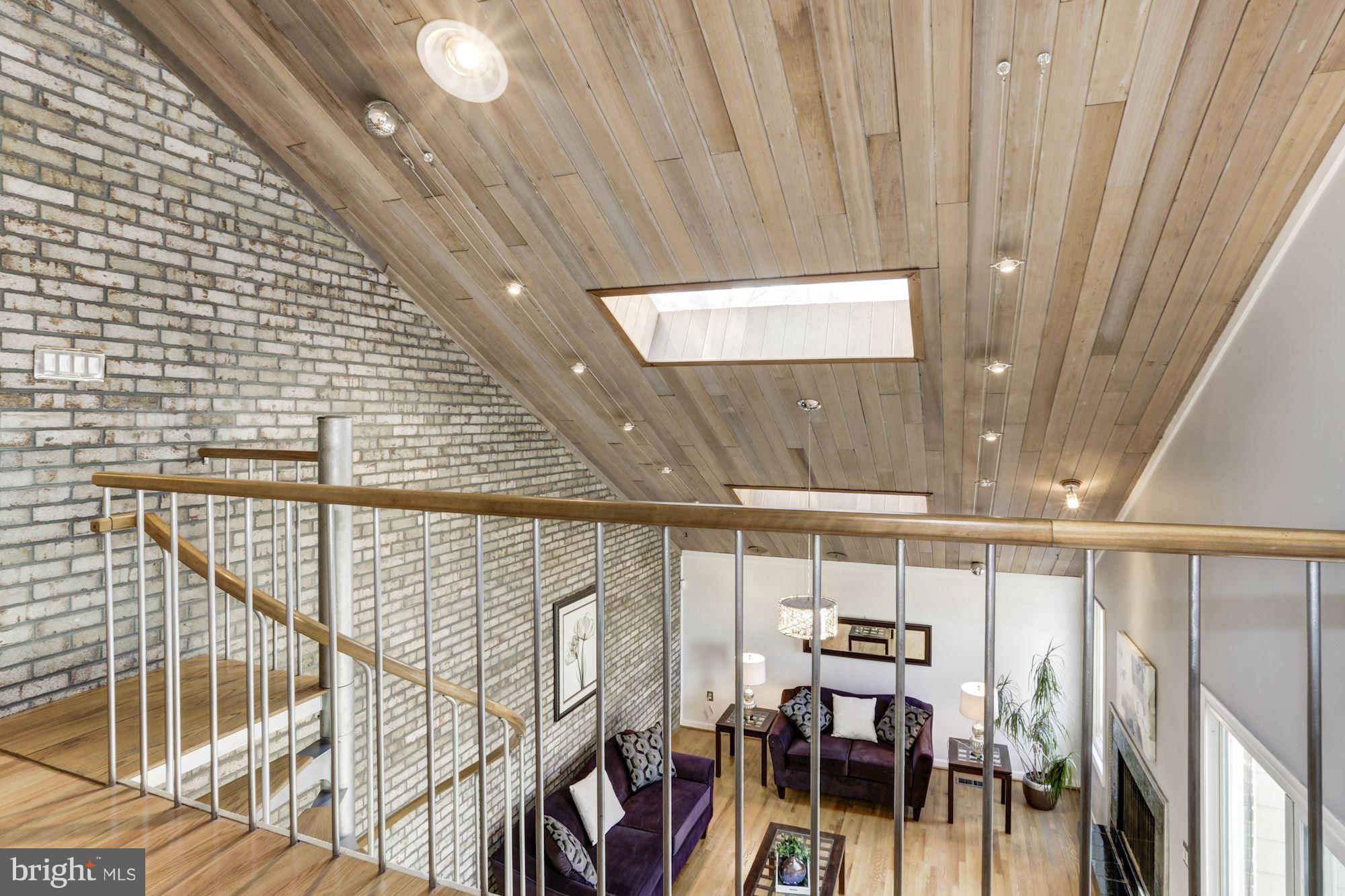 POTOMAC VILLAGE - Residential