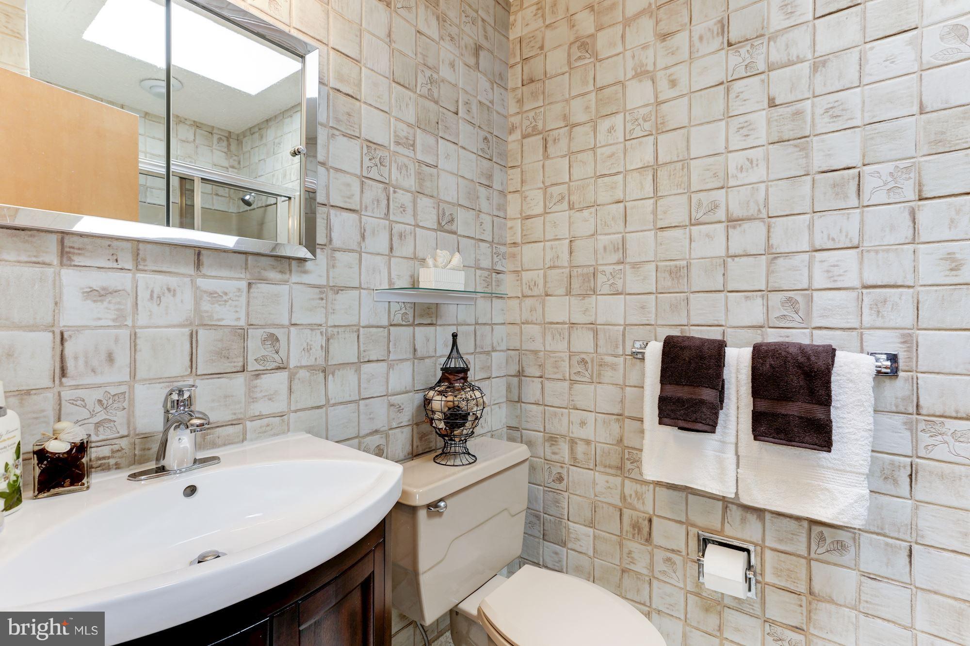 POTOMAC VILLAGE - Residential