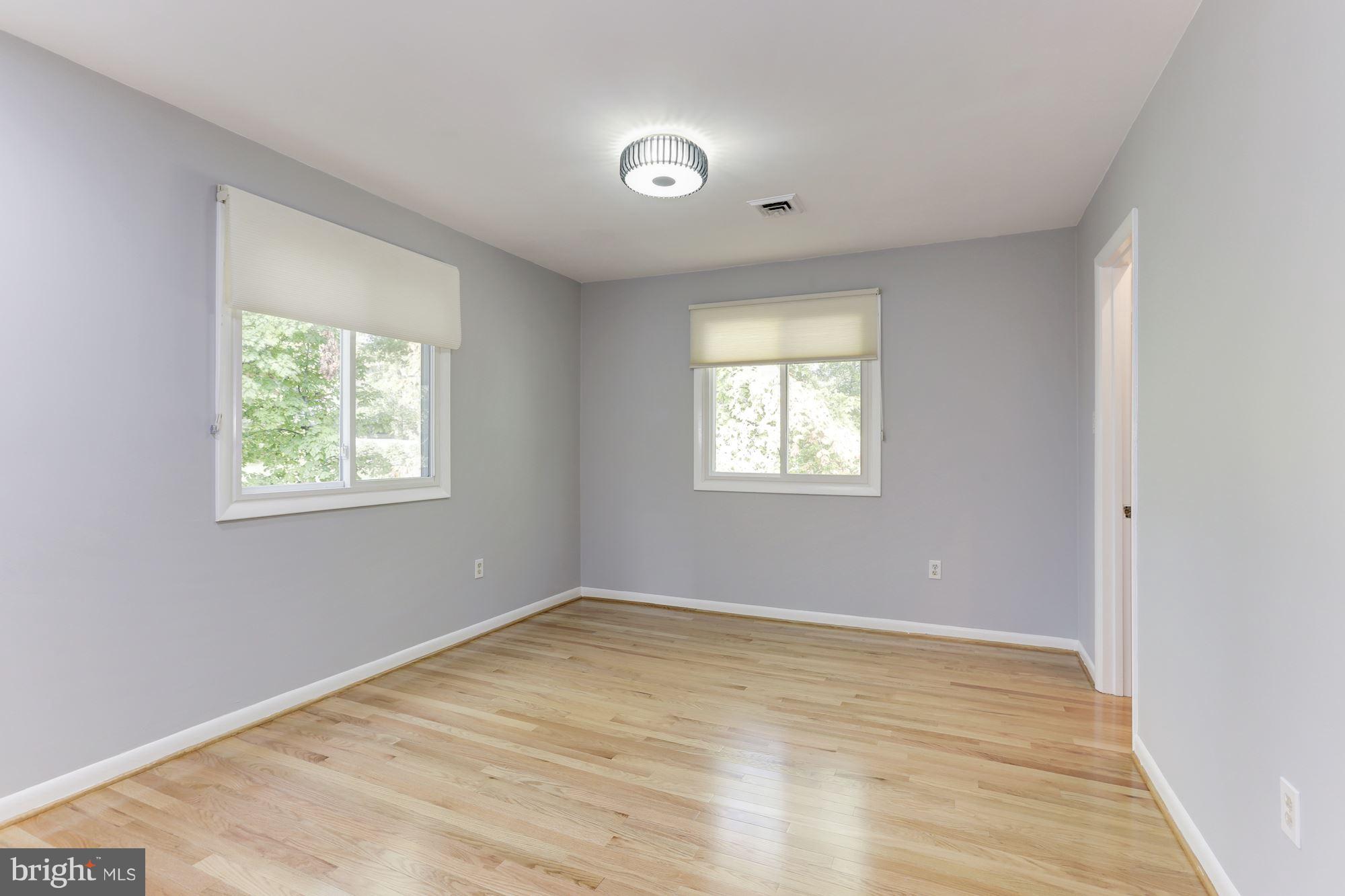 POTOMAC VILLAGE - Residential