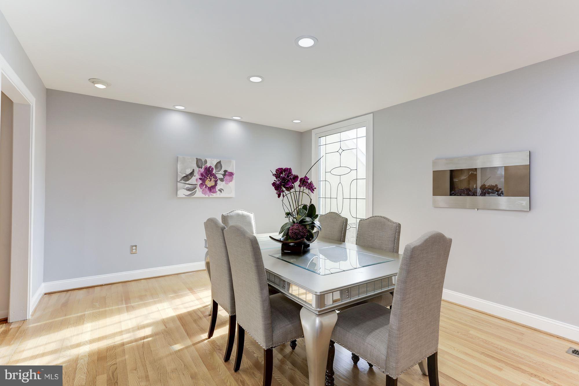 POTOMAC VILLAGE - Residential