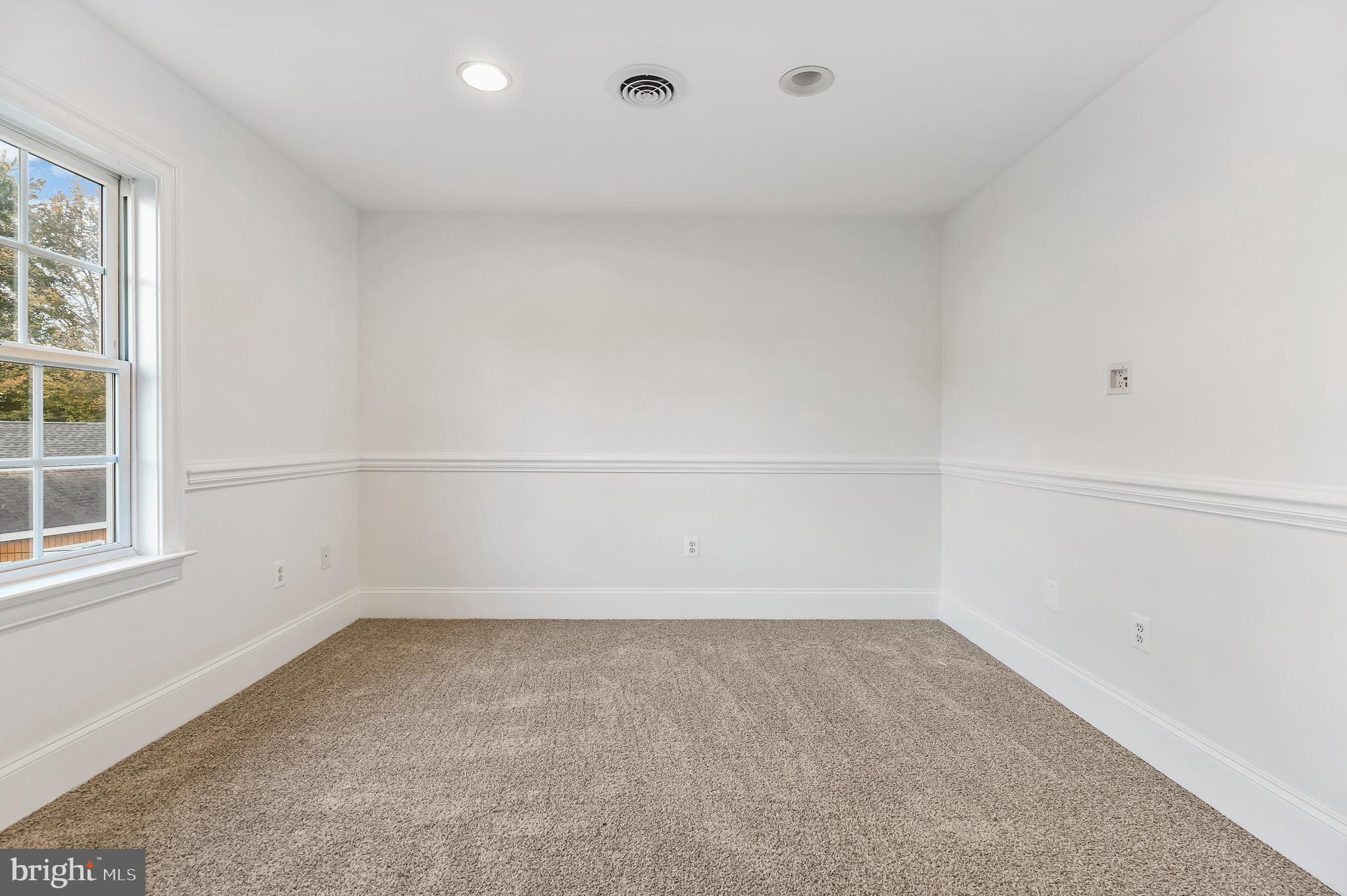 SUE GROVE - Residential