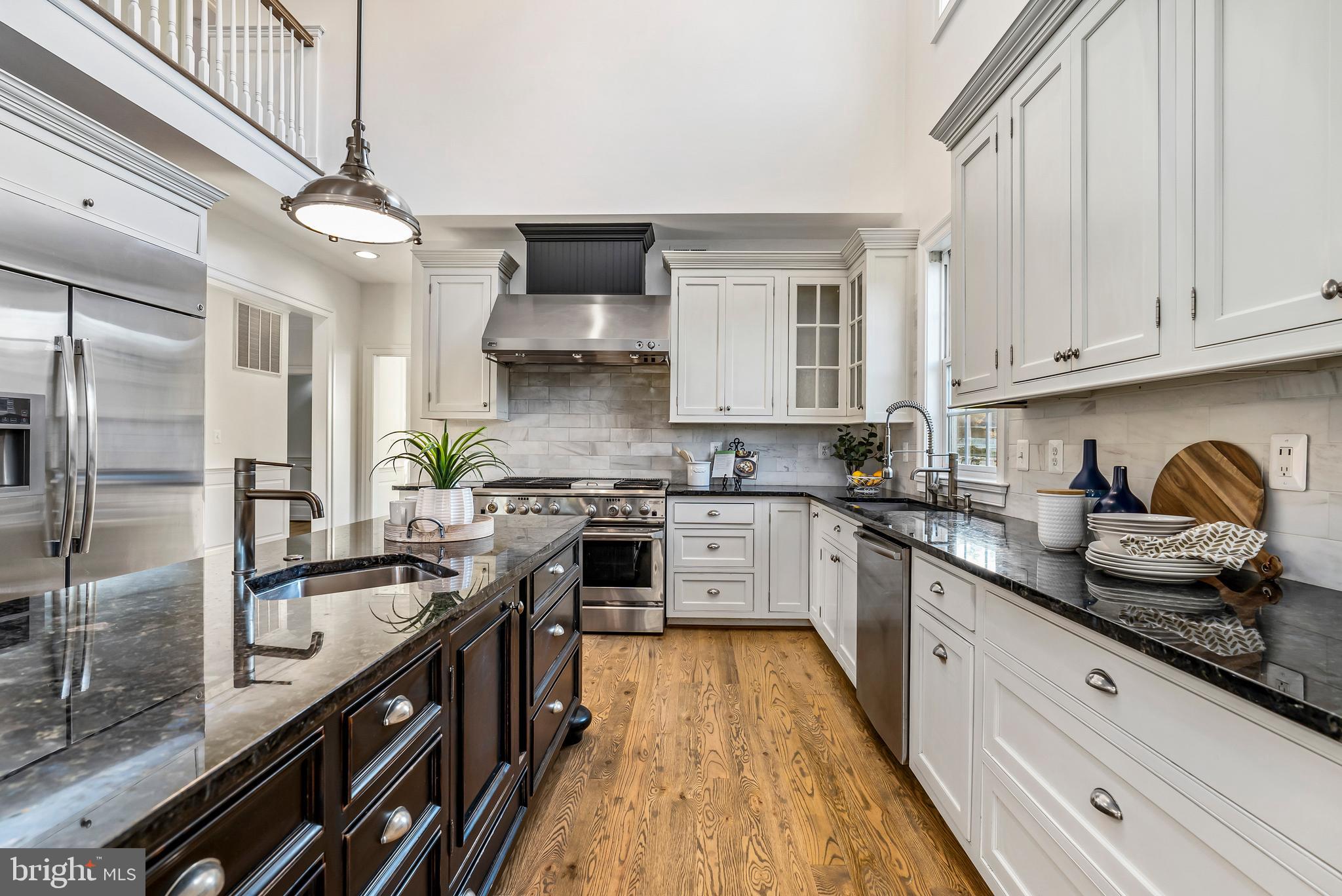 SUE GROVE - Residential