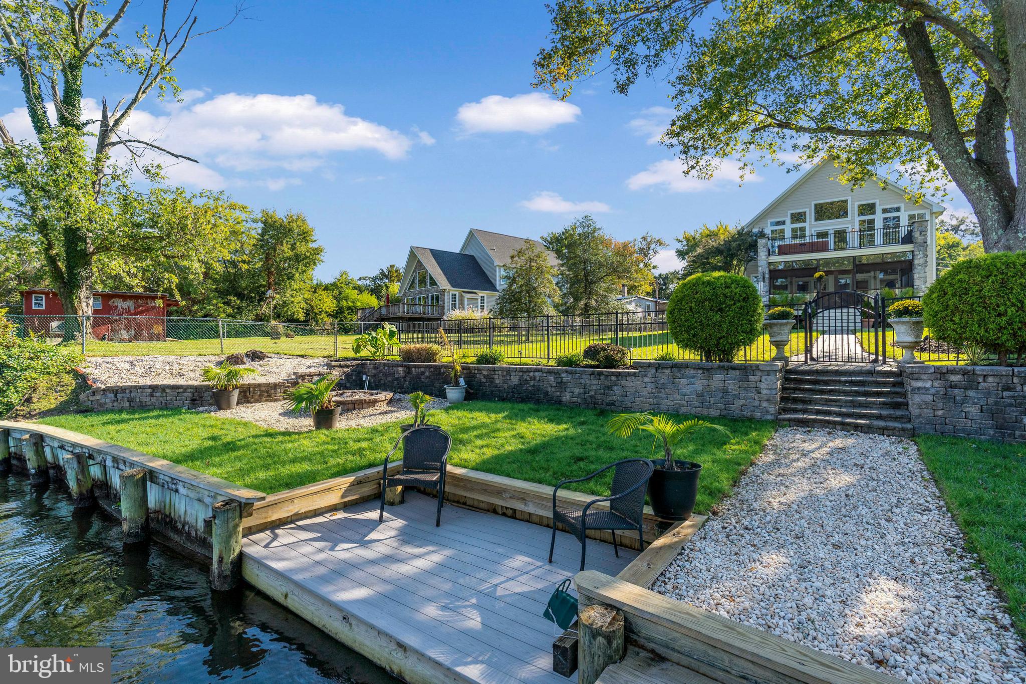 SUE GROVE - Residential