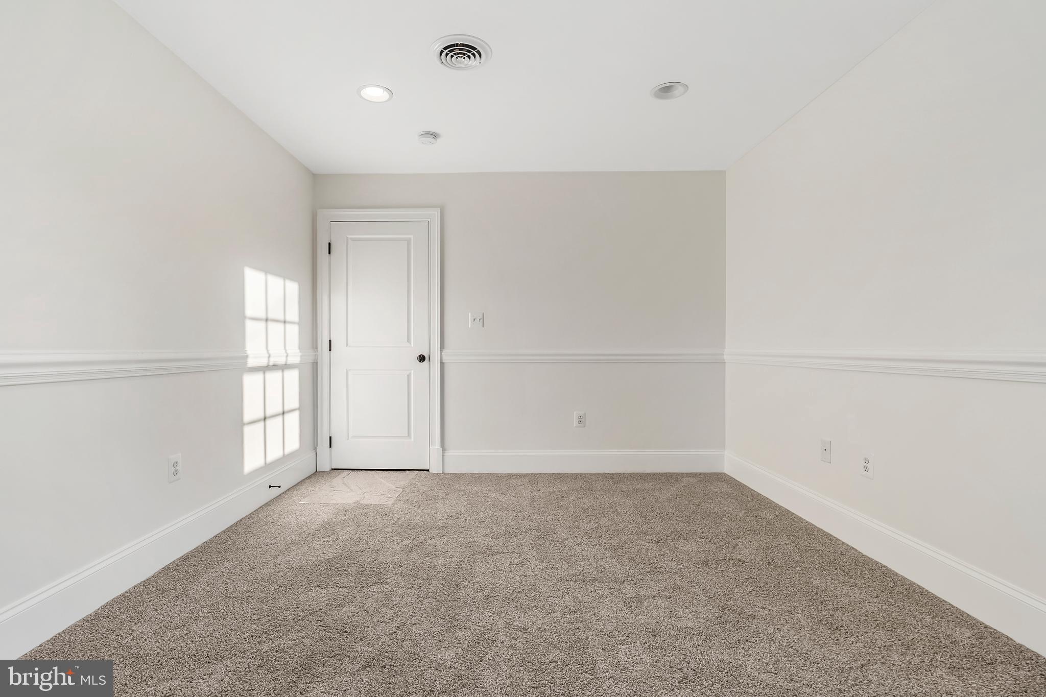 SUE GROVE - Residential