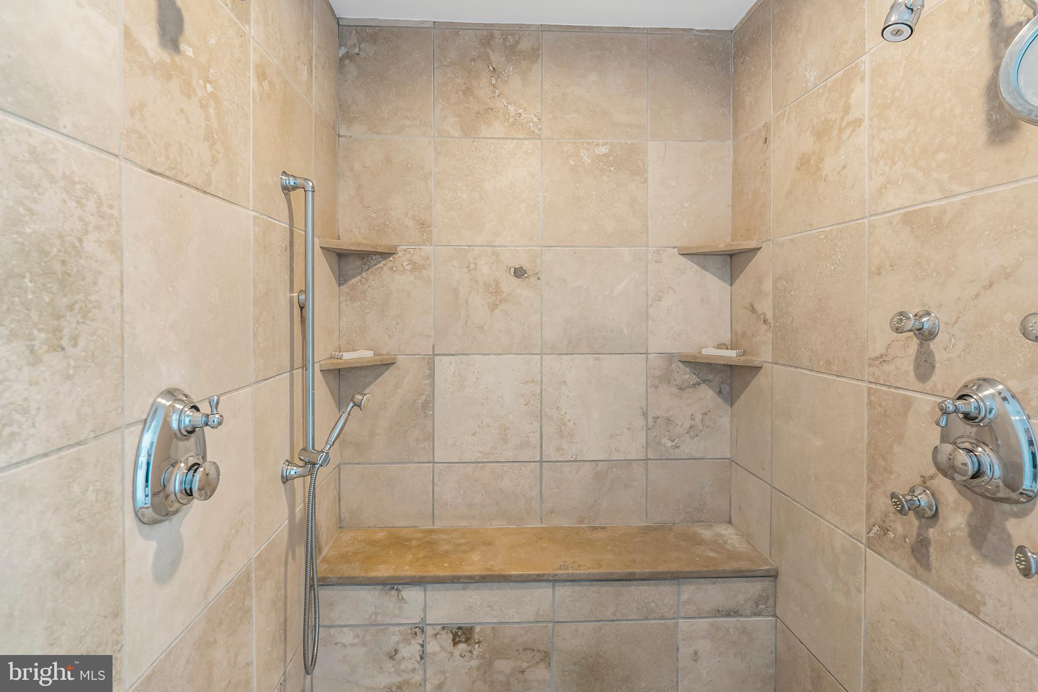 SUE GROVE - Residential