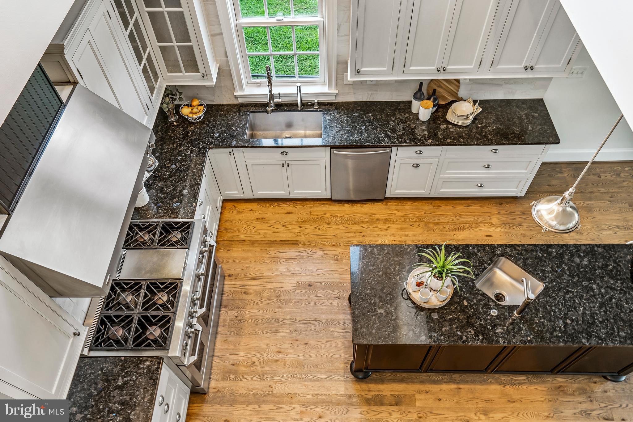 SUE GROVE - Residential