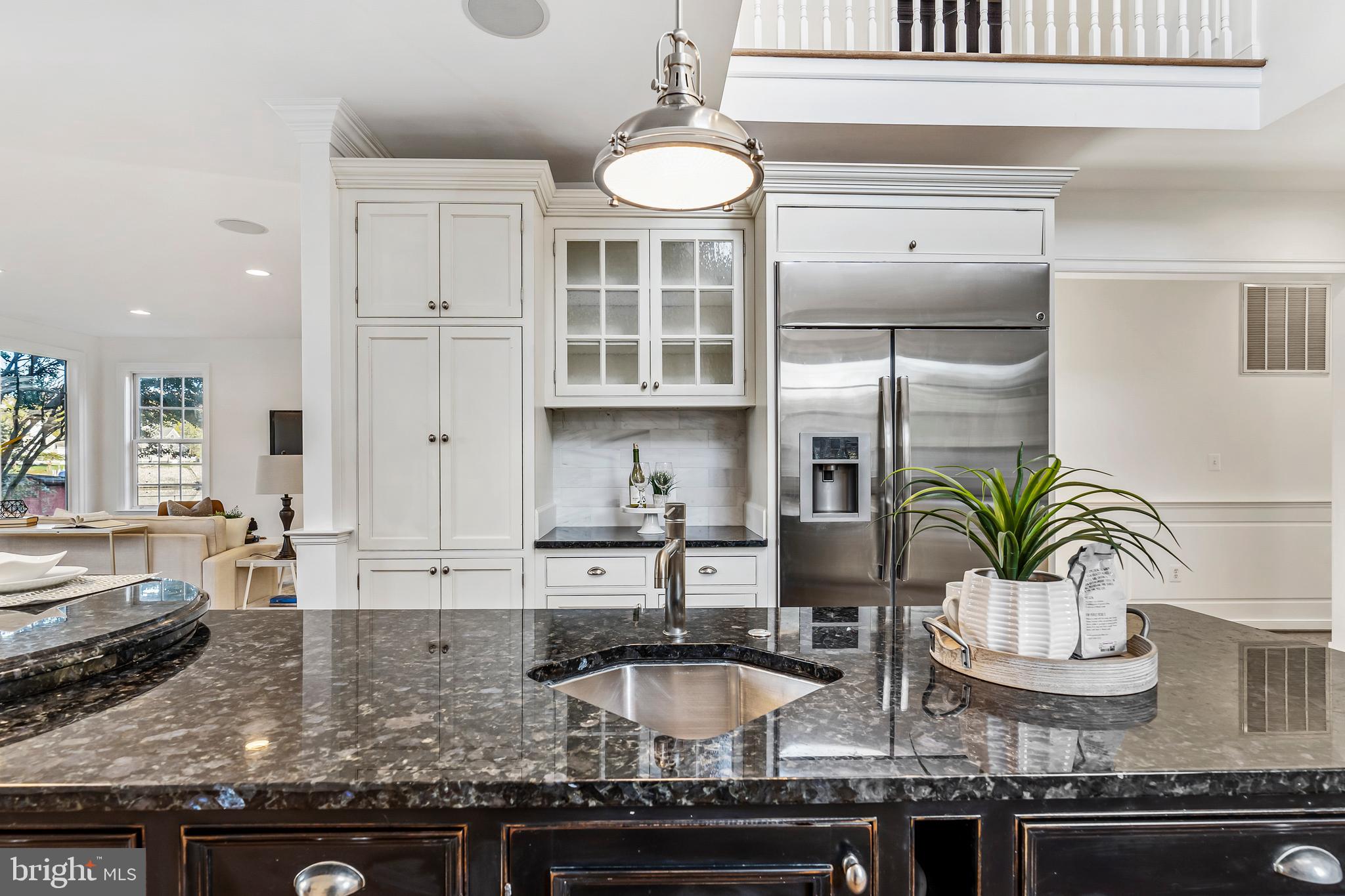 SUE GROVE - Residential