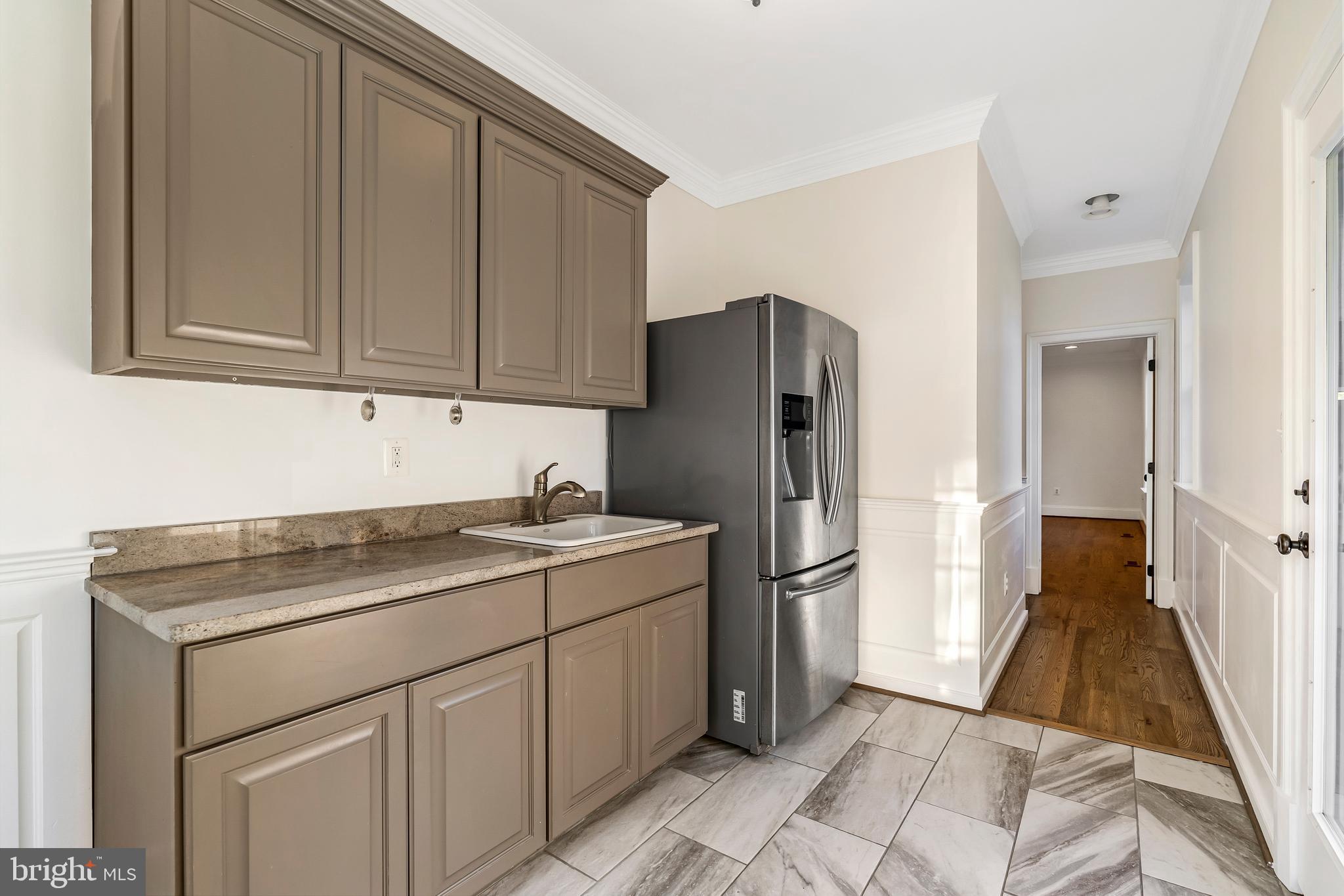 SUE GROVE - Residential