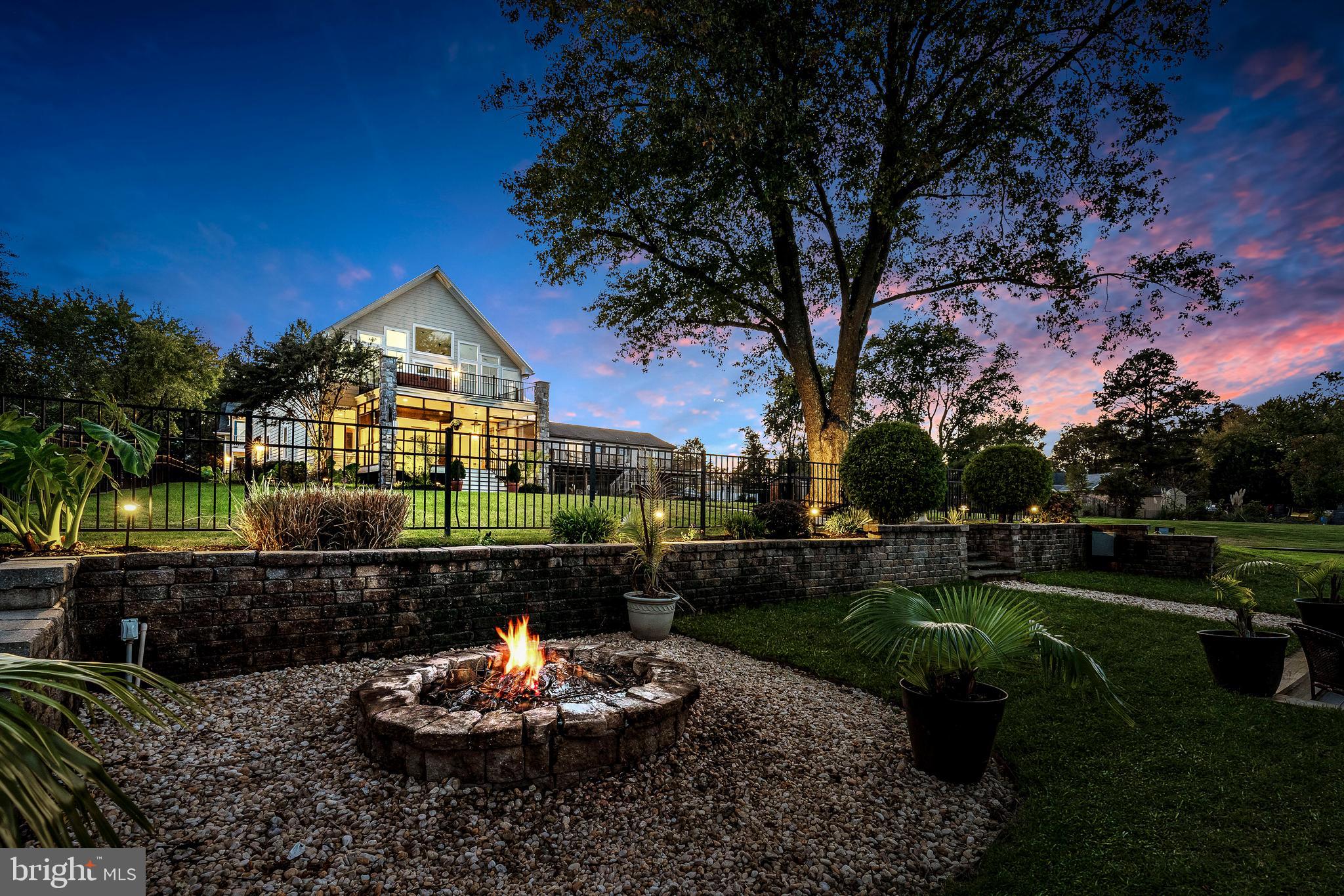 SUE GROVE - Residential