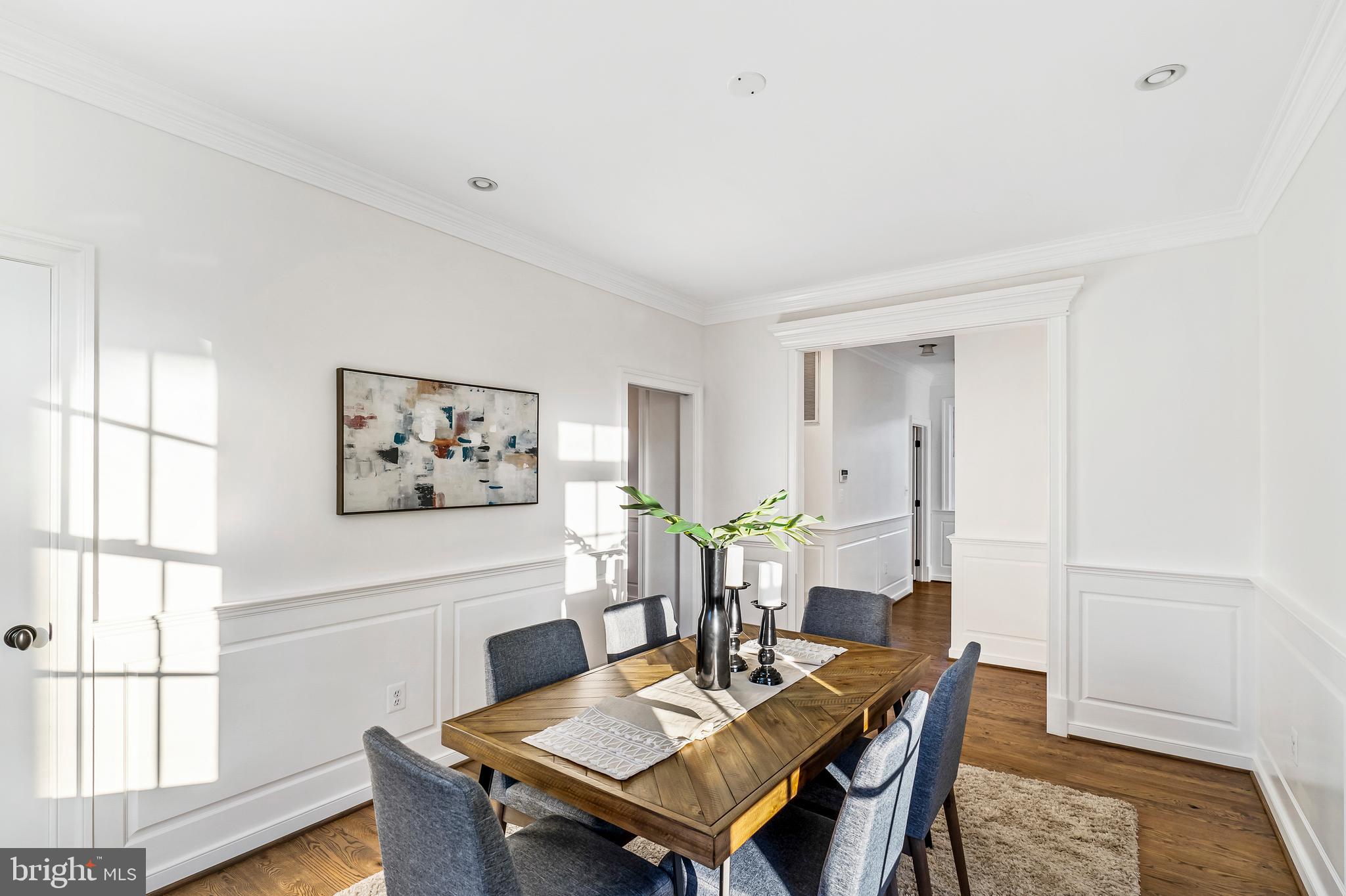 SUE GROVE - Residential