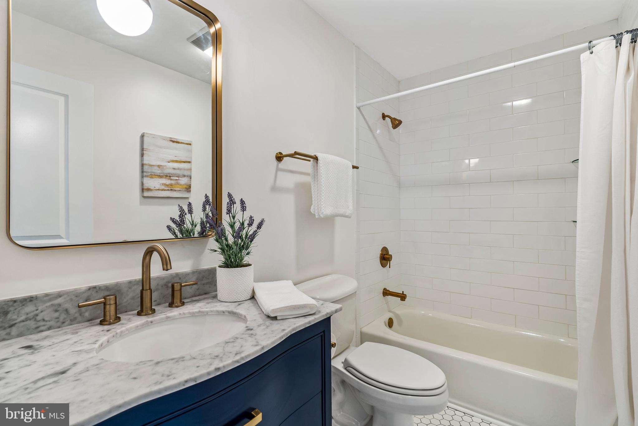 SUE GROVE - Residential