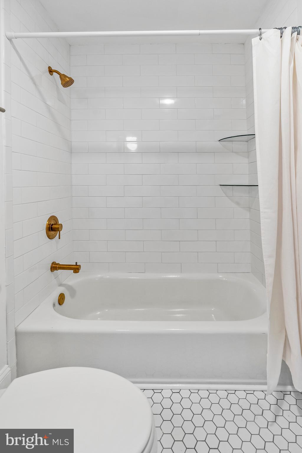 SUE GROVE - Residential