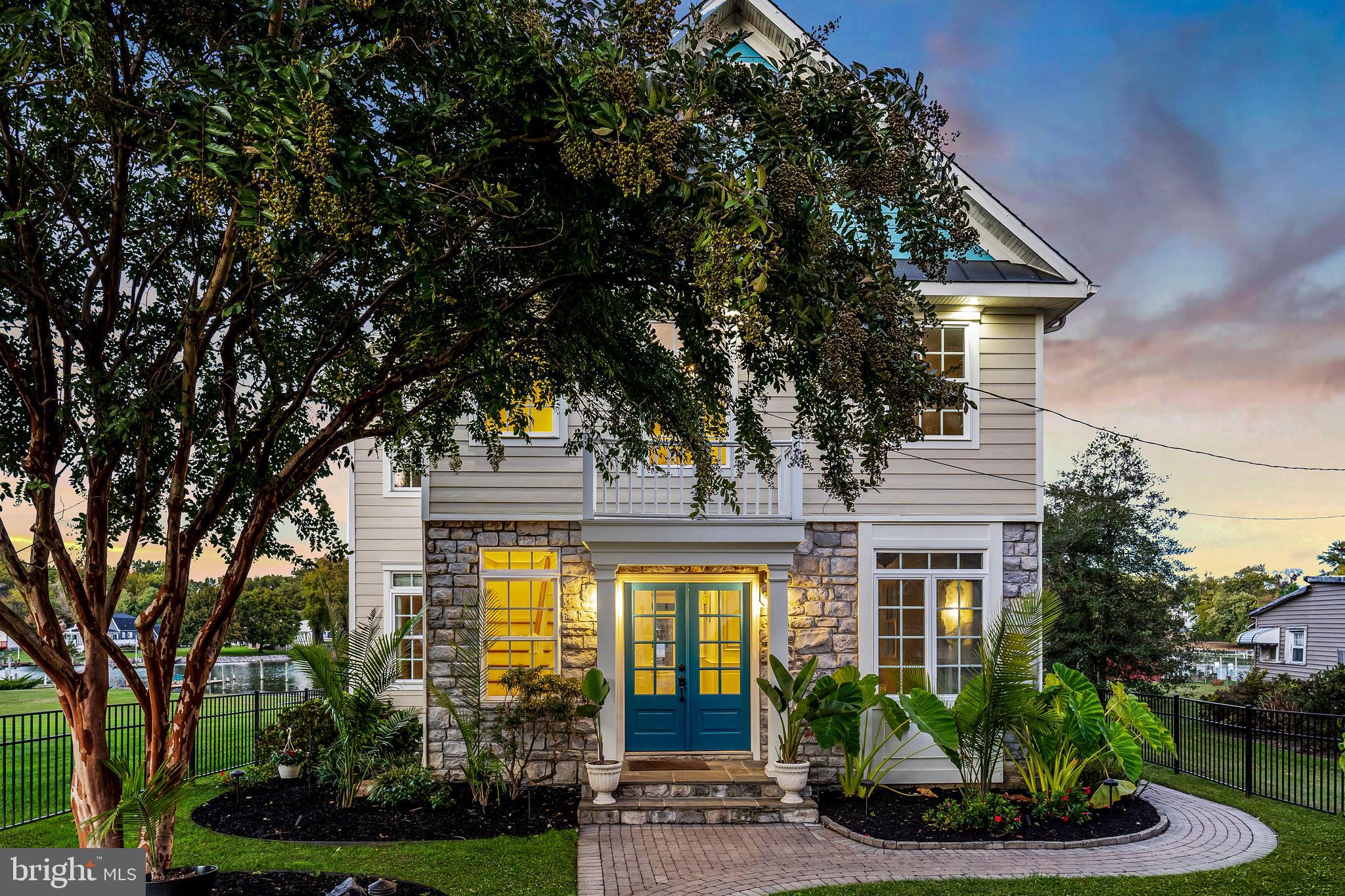 SUE GROVE - Residential