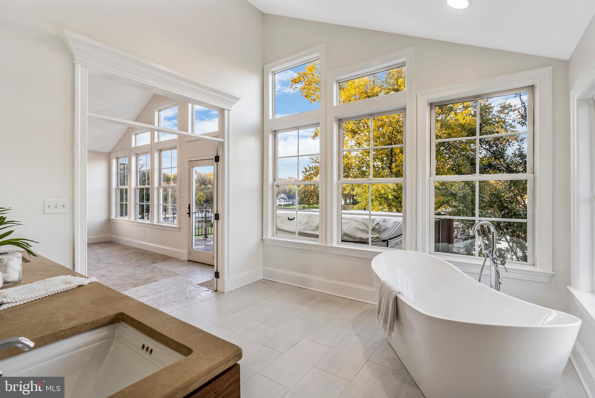 SUE GROVE - Residential