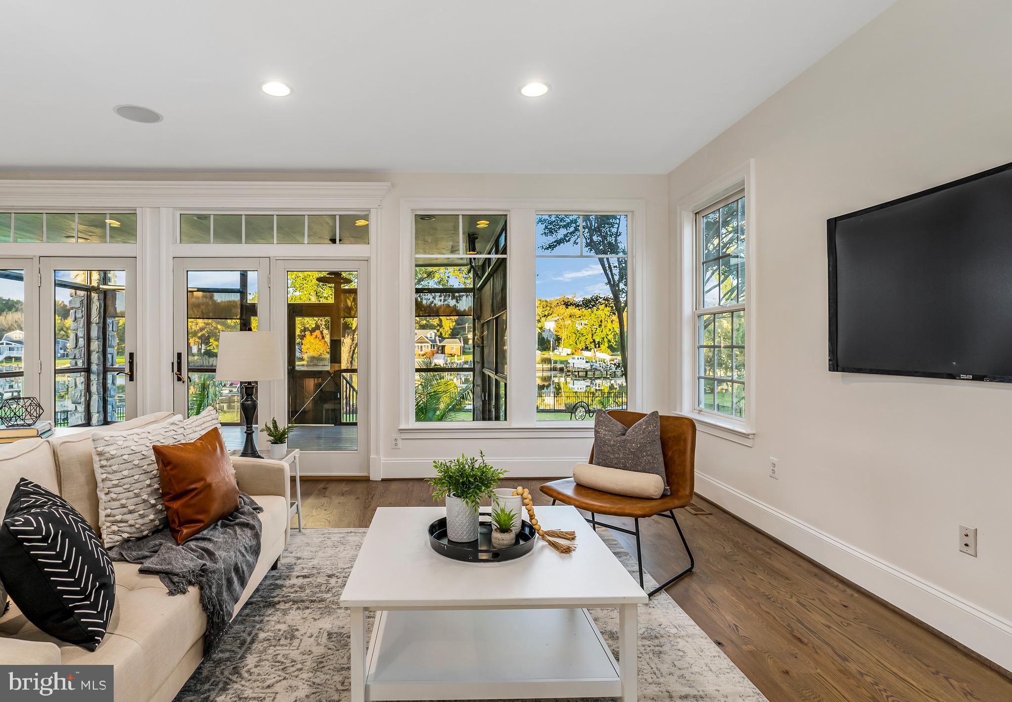 SUE GROVE - Residential