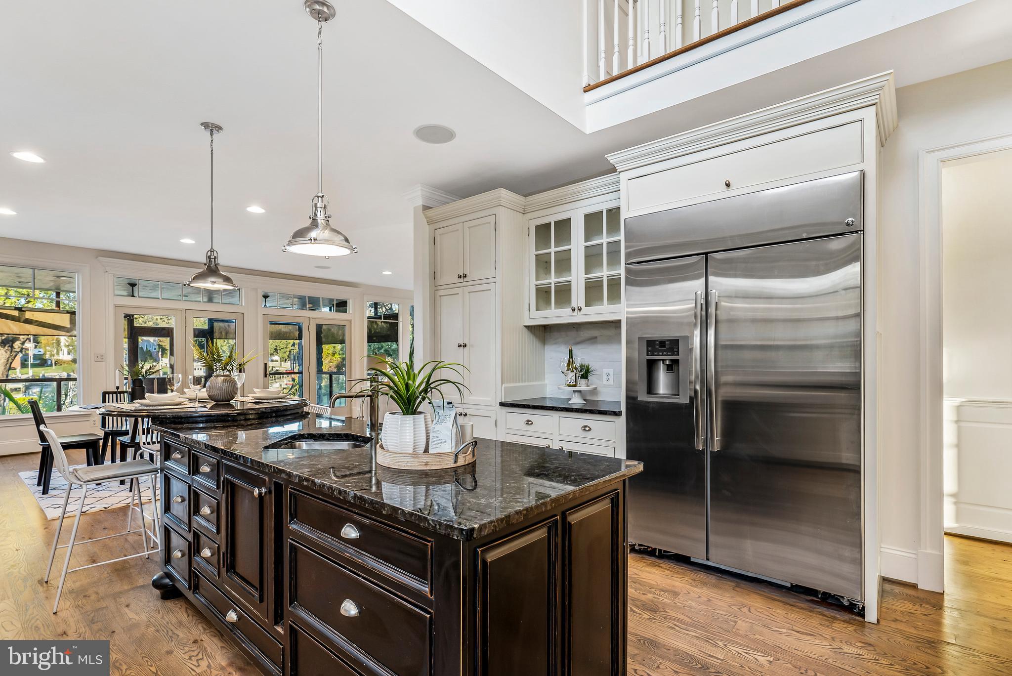 SUE GROVE - Residential