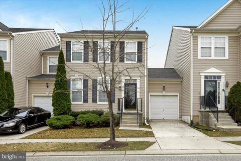 Townhouse For Sale - 9663 Davison Road<br/> MIDDLE RIVER, MD 21220