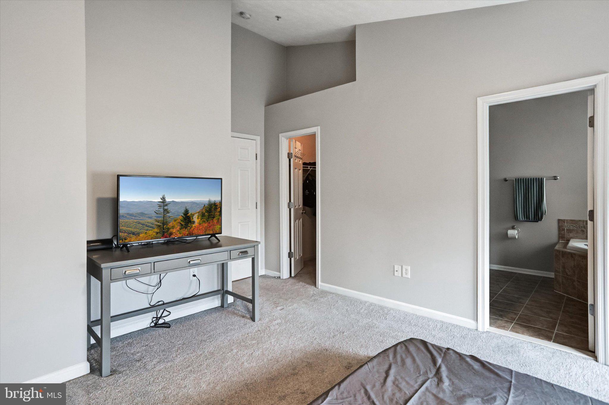 MIRAMAR LANDING - Residential