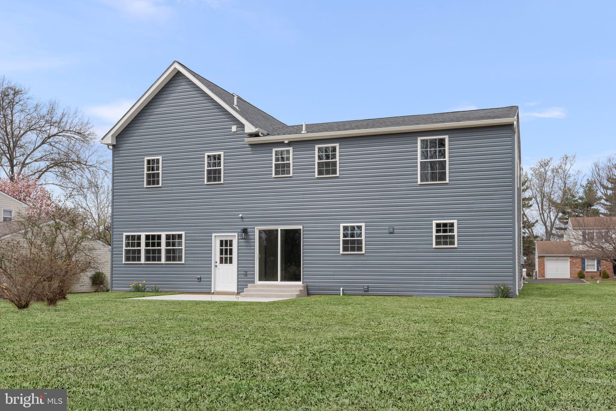 HUNTINGDON HILLS - Residential