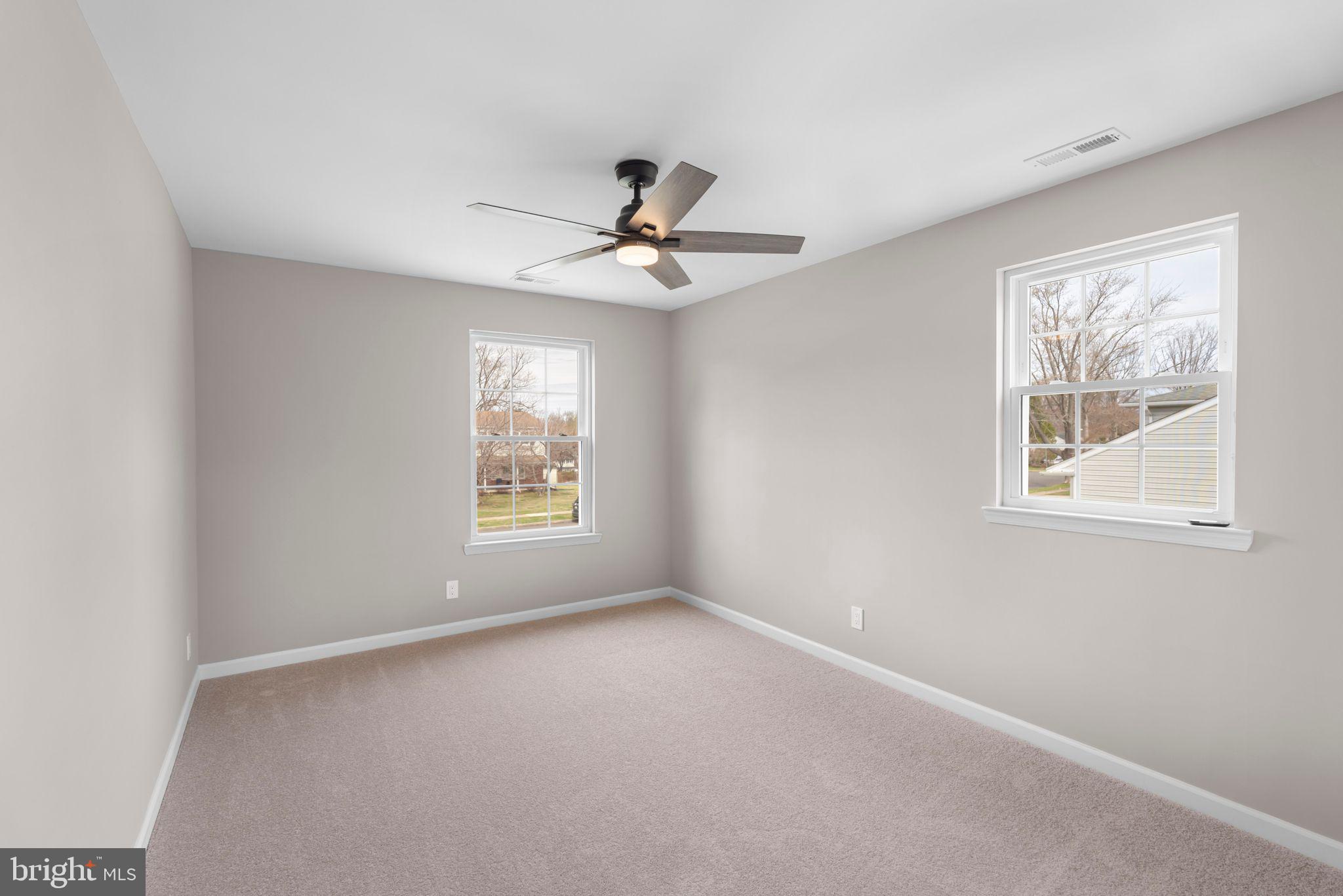 HUNTINGDON HILLS - Residential