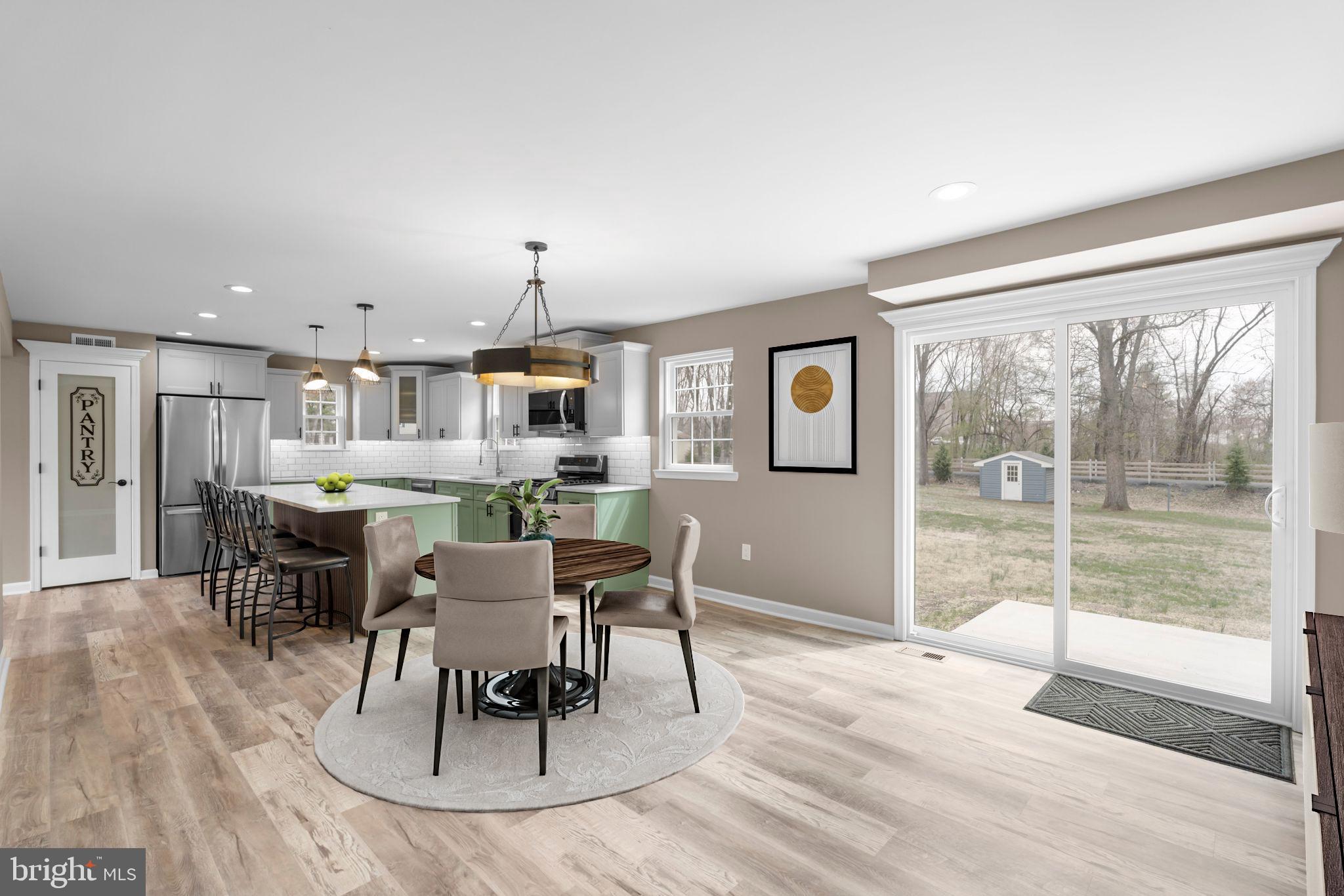 HUNTINGDON HILLS - Residential