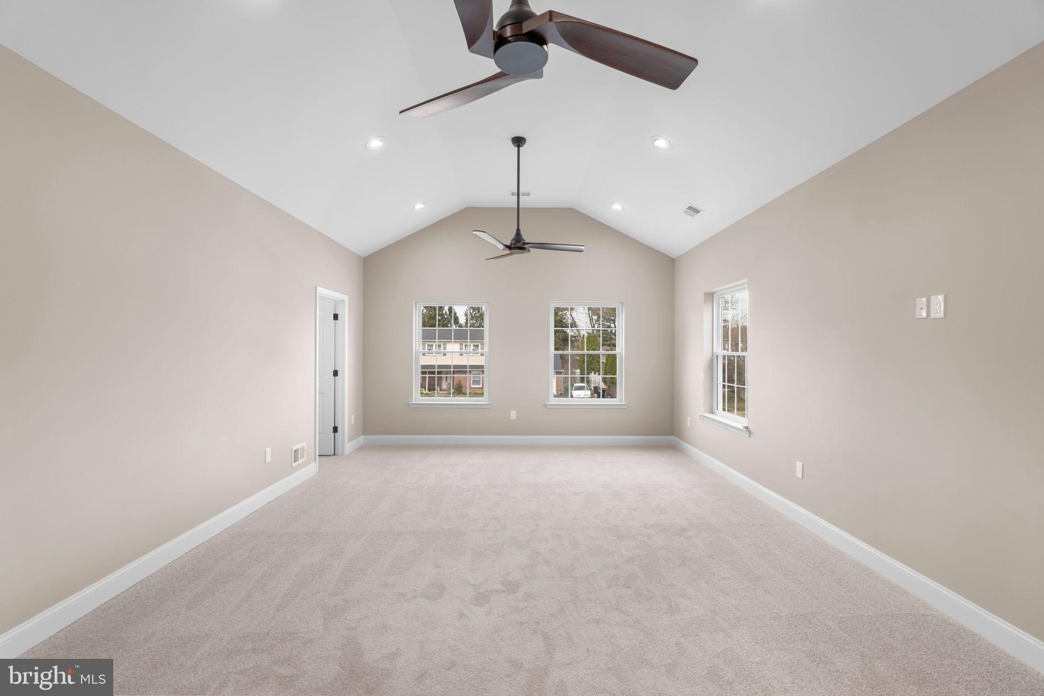 HUNTINGDON HILLS - Residential