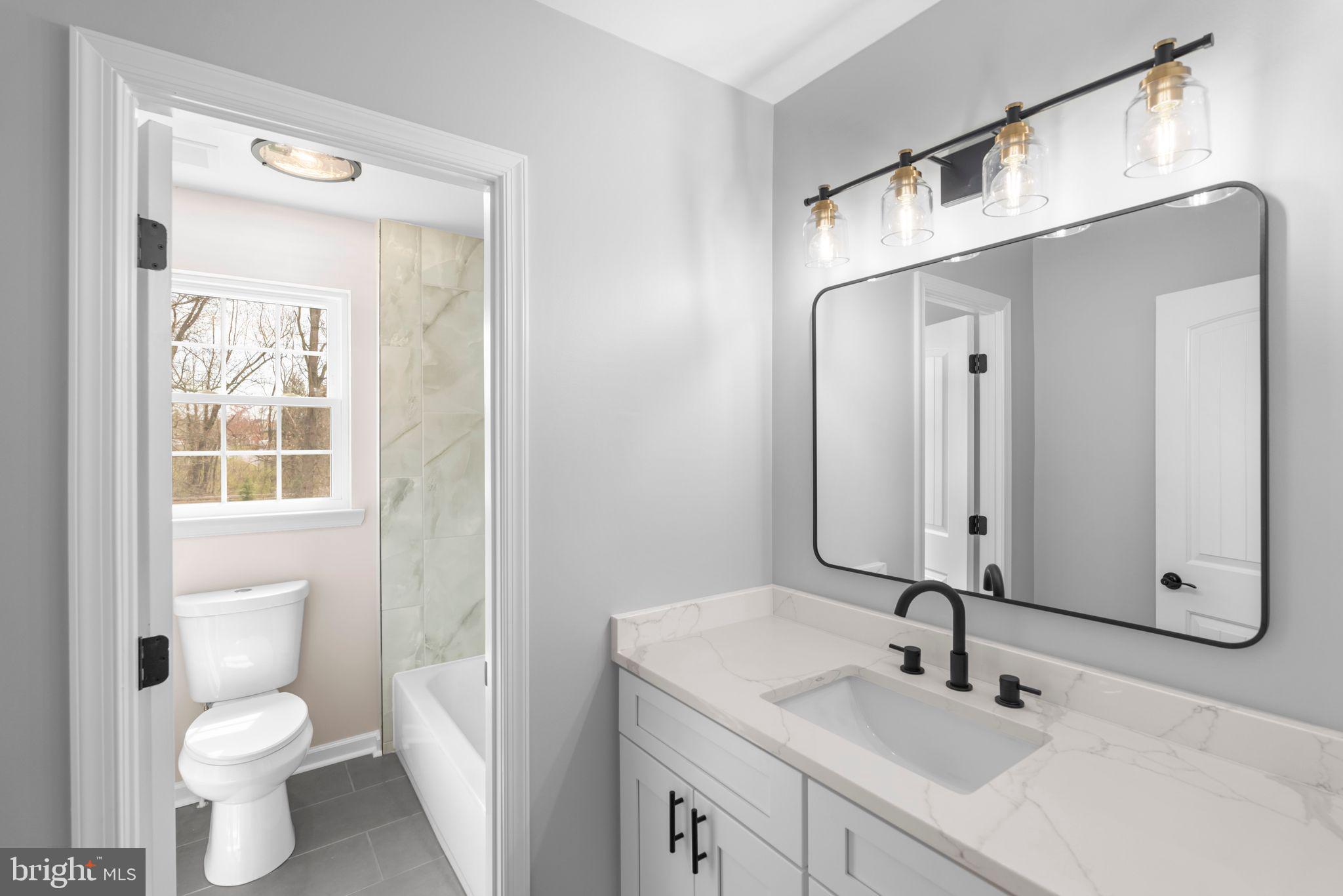 HUNTINGDON HILLS - Residential