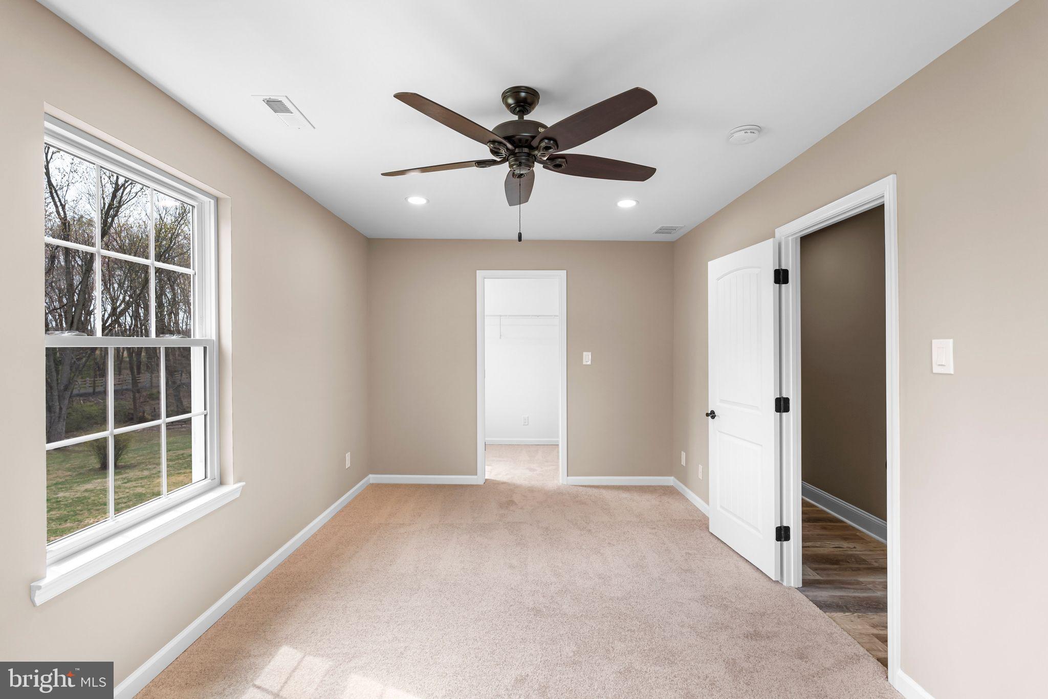 HUNTINGDON HILLS - Residential