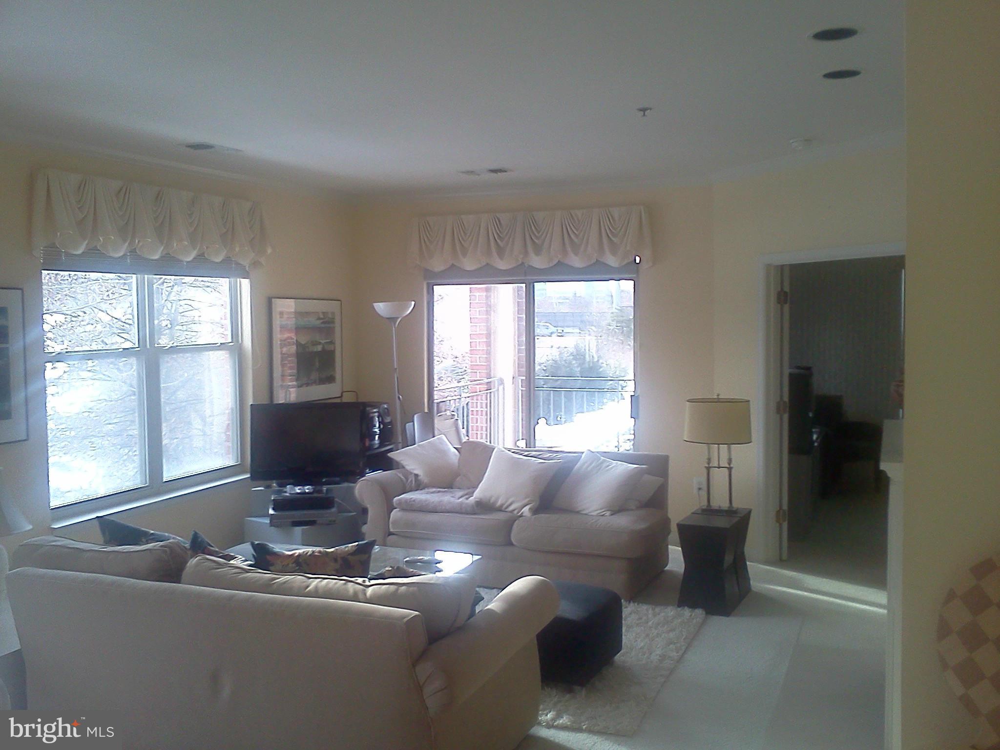 STRATFORD - Residential Lease