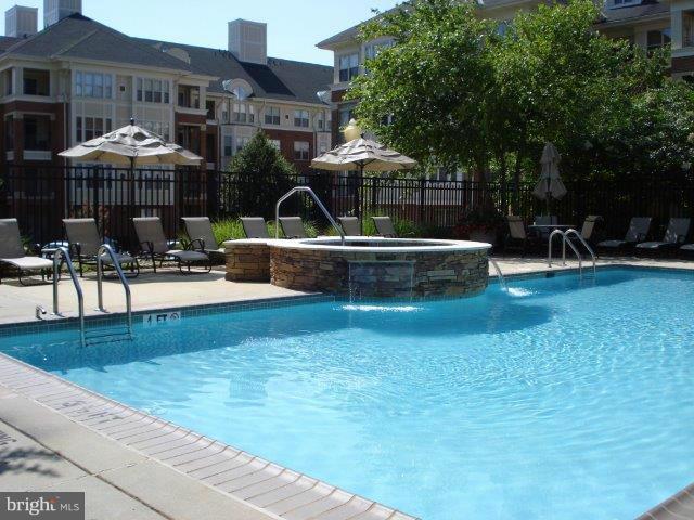 STRATFORD - Residential Lease