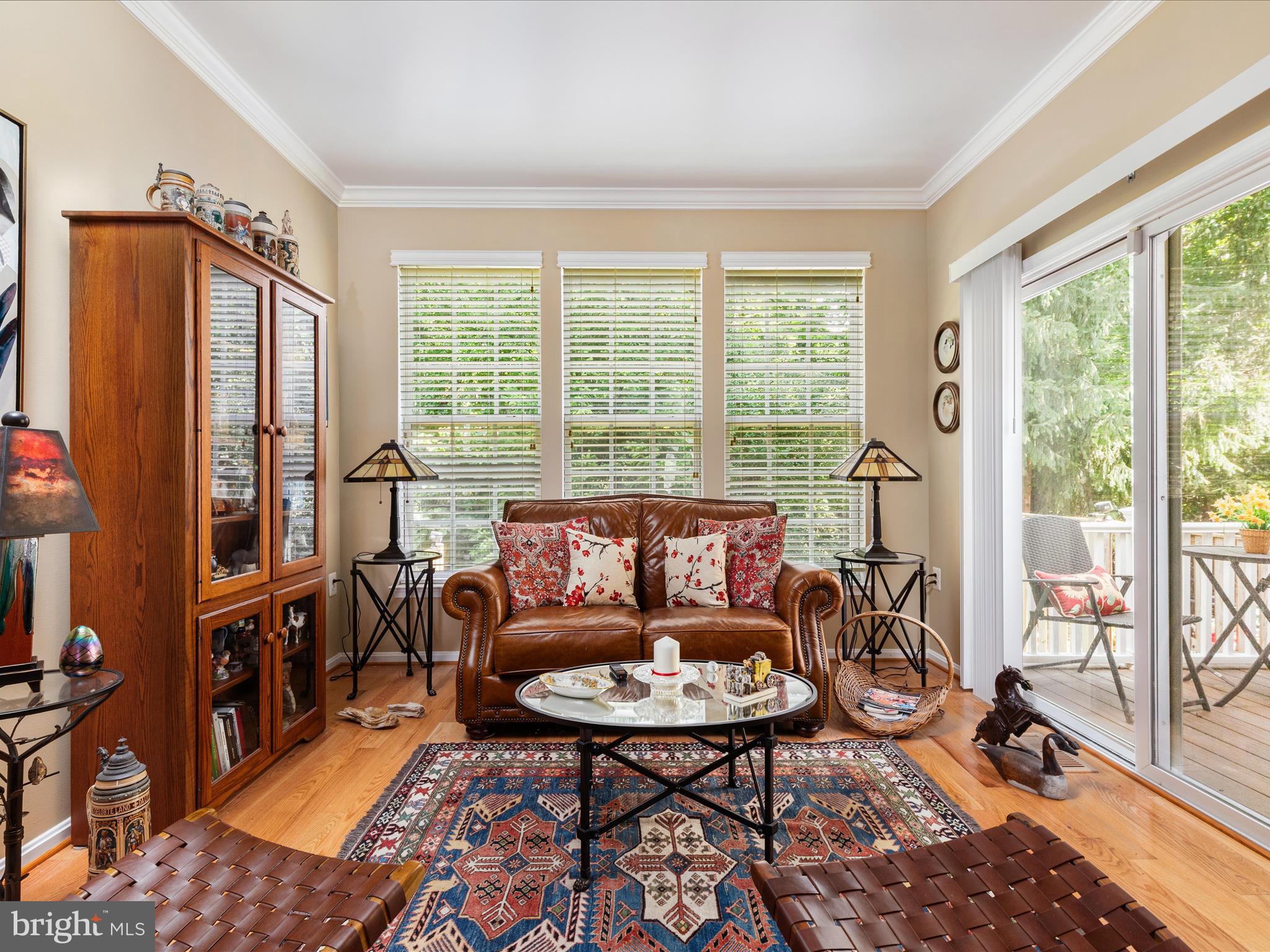 COLONIAL HILLS - Residential