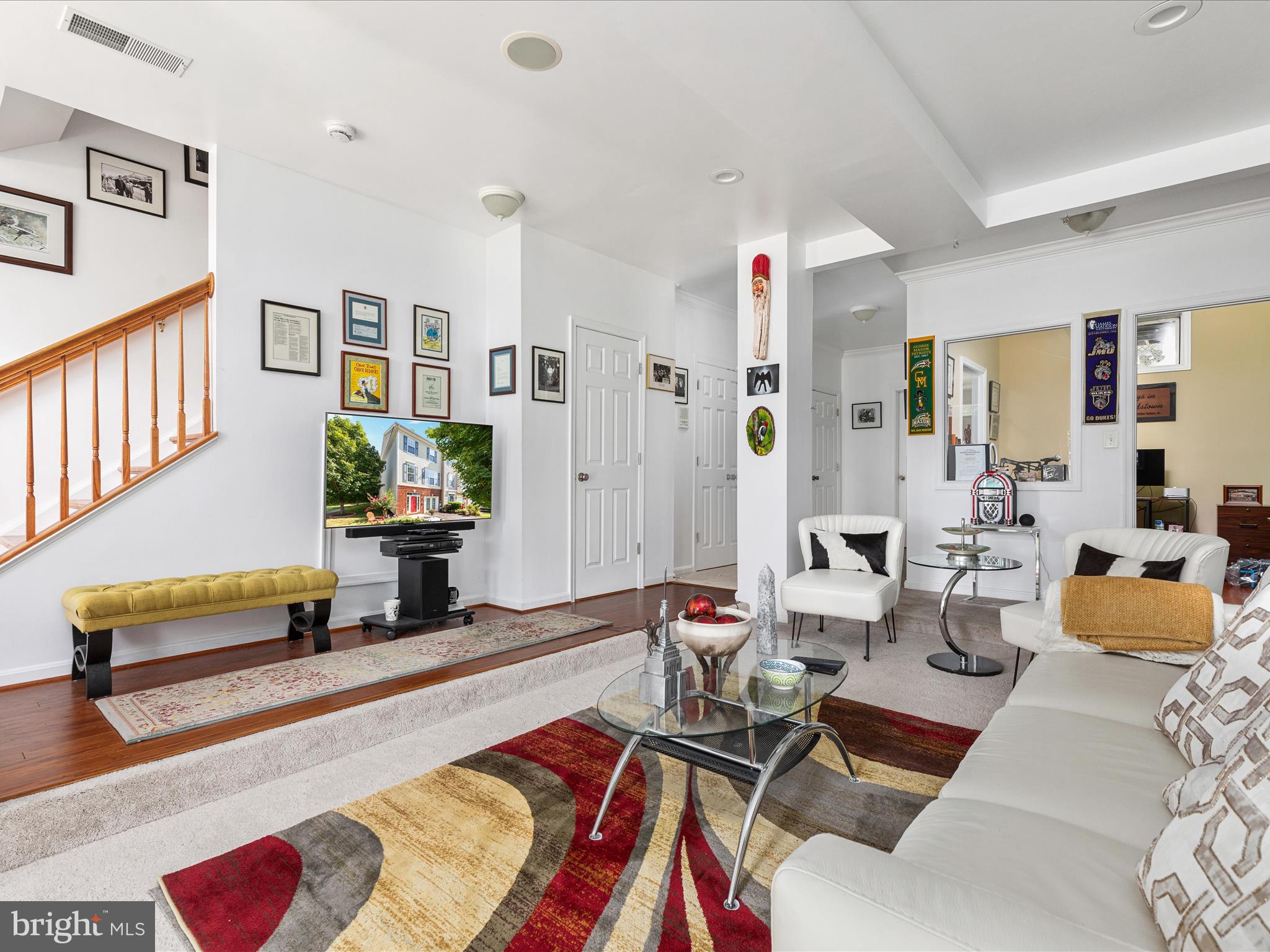 COLONIAL HILLS - Residential