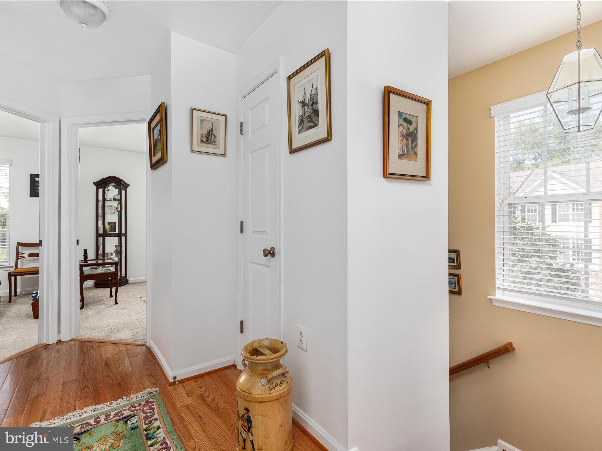 COLONIAL HILLS - Residential