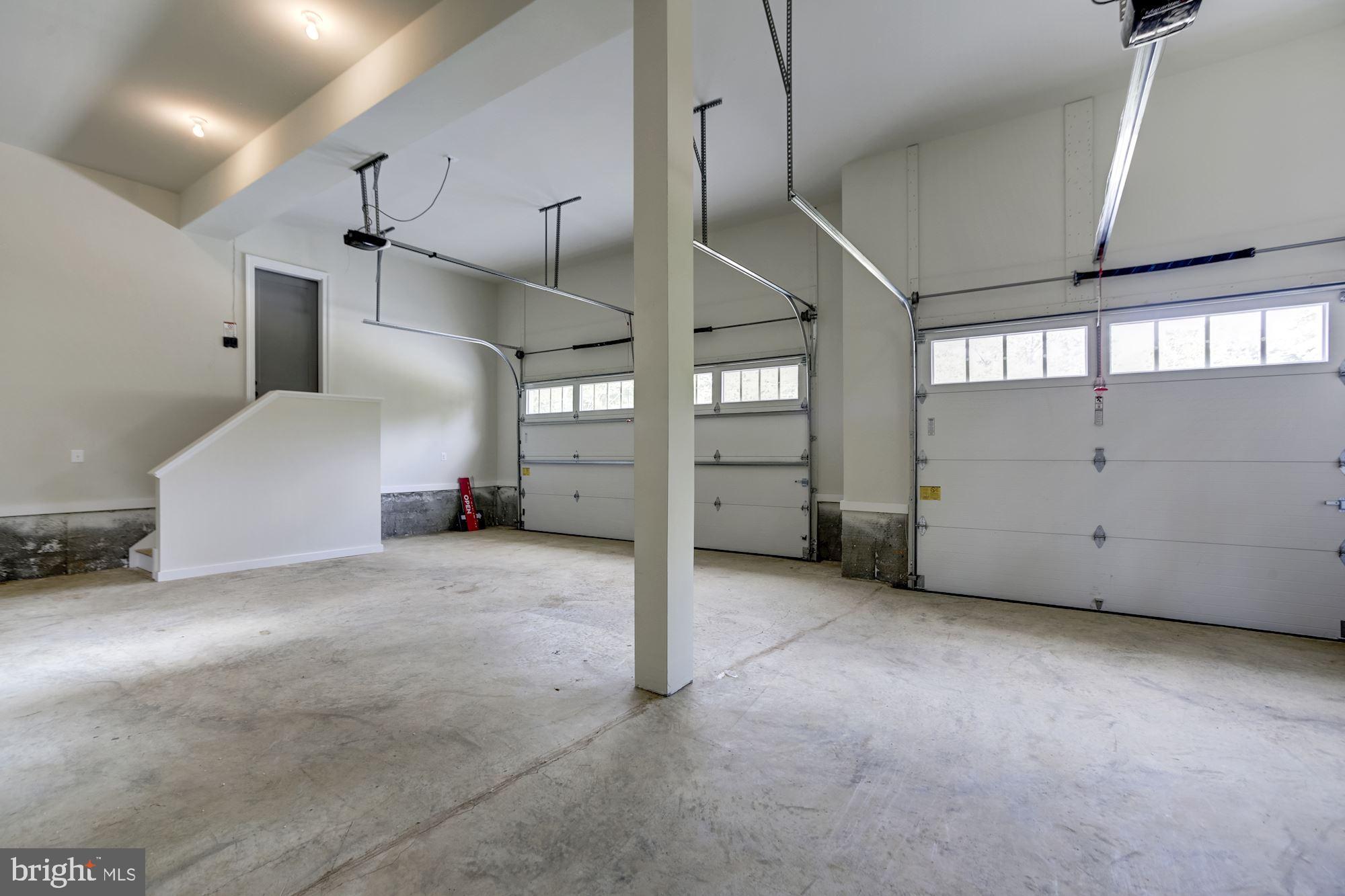 FAIRWAY MANOR ESTATES - Residential